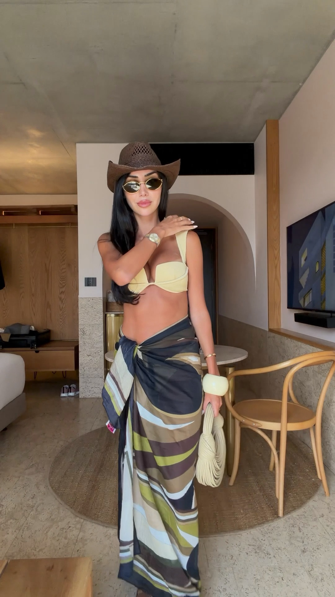 Pool side fit! 

#LTKsummer #LTKaustralia #LTKstyletip