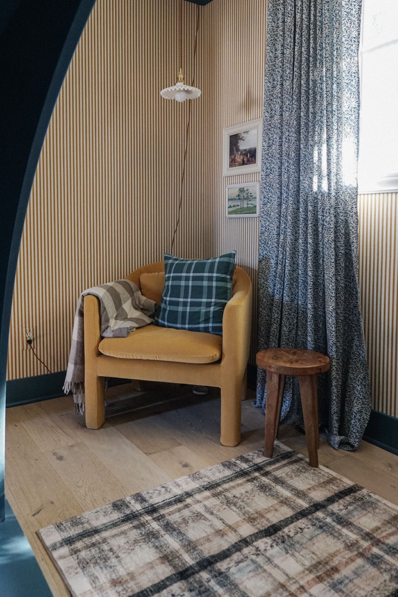 🚨WAYFAIR IS ON SALE🚨
This rug in my boys’ bedrooms has 20% off! There are different shapes and sizes so you can use them in any space you want. 
-
Sale
Clearance
Rug
Home decor

#LTKhome #LTKFind #LTKsalealert