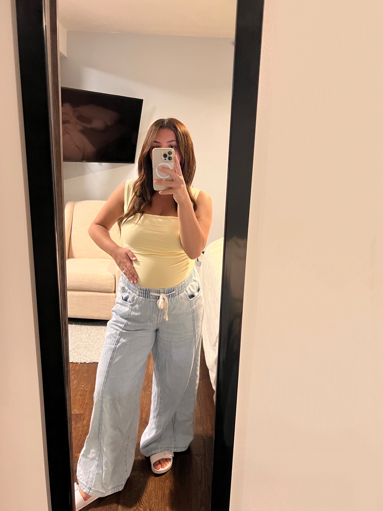 Bump friendly. Maternity friendly. Abercrombie top size medium TTS. It’s obviously short but it tucks in nice with high waisted jeans. Jeans are from Target. Medium. TTS. They run oversized and are very comfy! 

#LTKFindsUnder100 #LTKFindsUnder50 #LTKBump