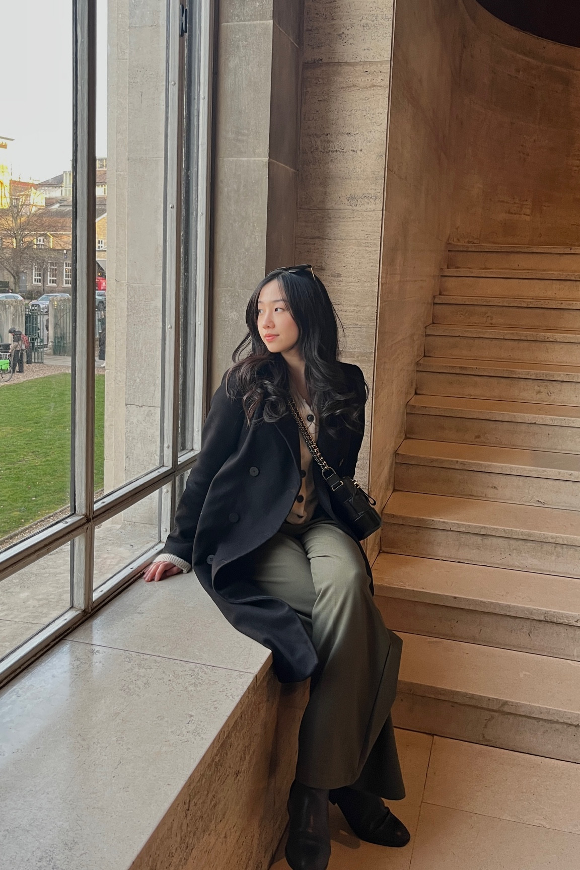 Are you ready for fall?

I love fall fashion necause you can layer so many different outfits and make them into a cute fit 🍂🤎

Here’s me using my fav COS coat (it’s over 3 years old and still trendy to use because of its minimal design) 🖤

Linking all items below! 

#LTKeurope #LTKHoliday #LTKHolidaySale
