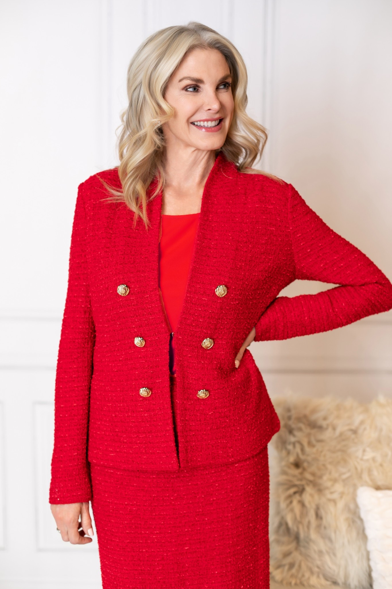 Gorgeous knit blazer for the winter work wardrobe! Size XS

#LTKWorkwear #LTKOver40 #LTKSeasonal