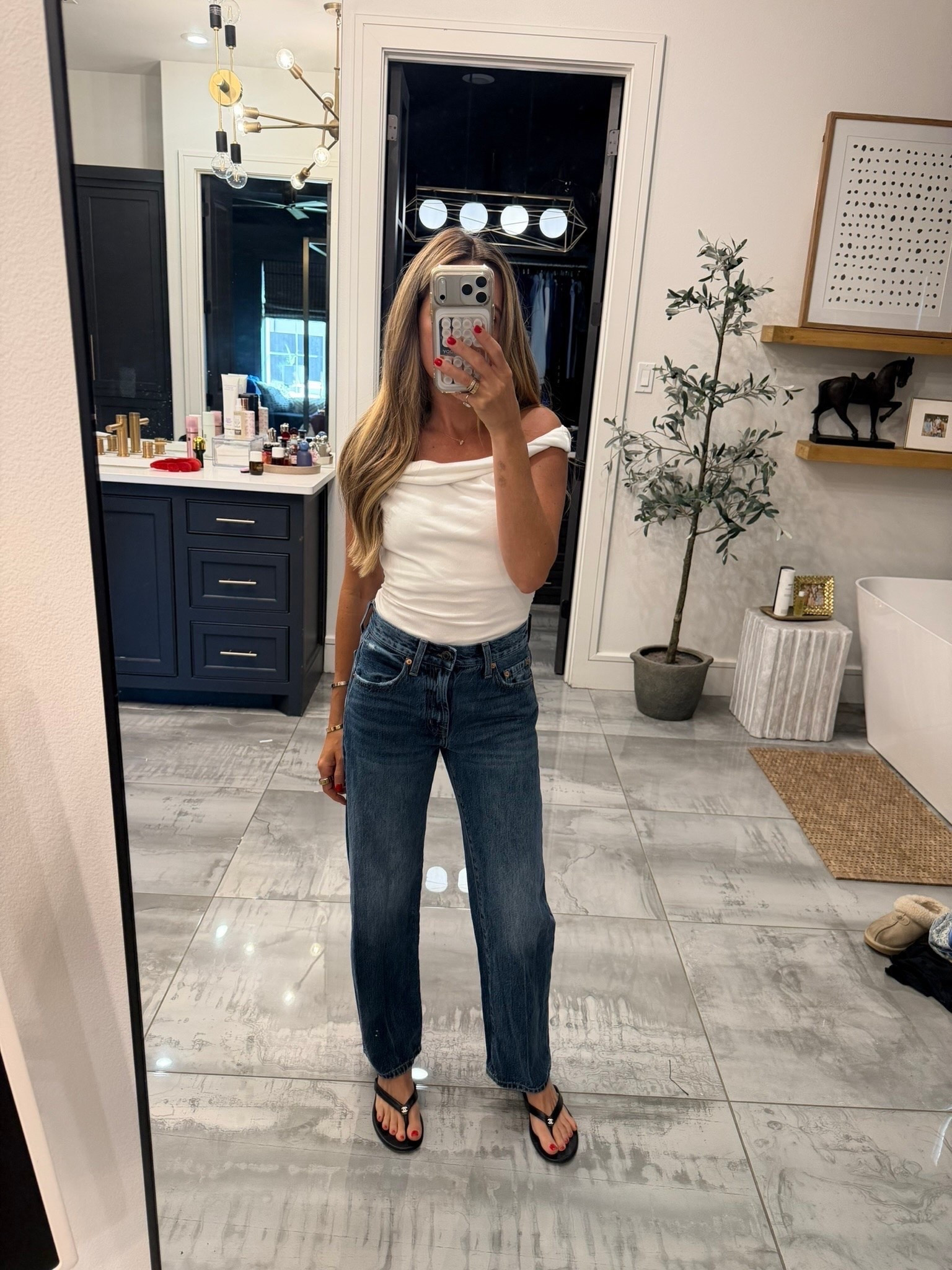 We all need a darker wash denim for fall! These are the petite length and a great straight leg option! Will be so cute with a bootie! 

Run true to size

Fall fashion, women’s fashion, fall outfit, trendy fashion, women’s denim

#LTKootd