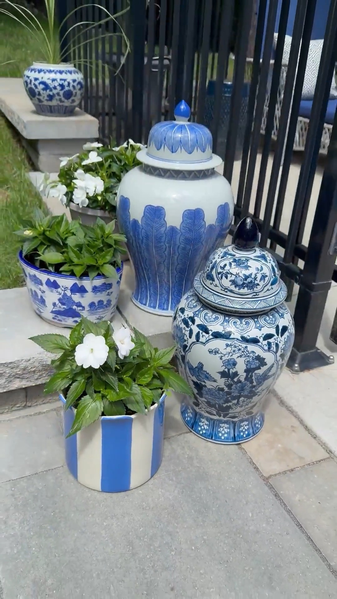 Layer chic jars and planters for a gorgeous look on your patio!

Patio finds, patio decor, outdoor decor, outdoor finds

#LTKSeasonal #LTKHome