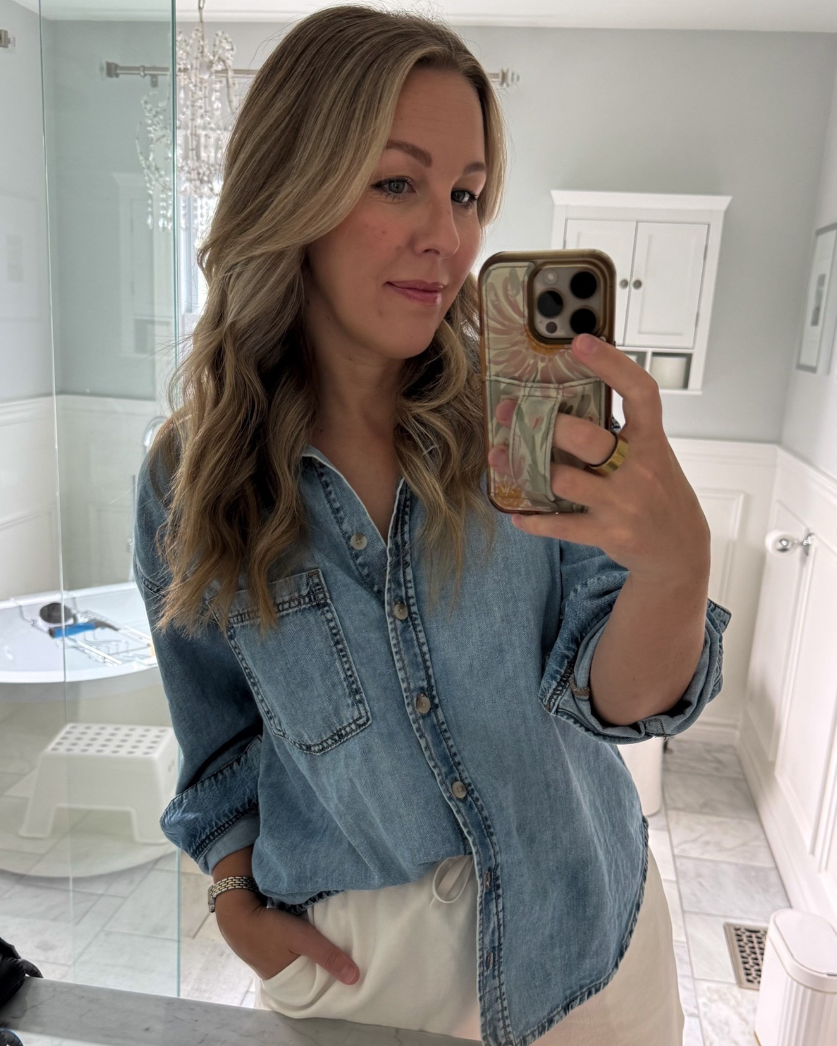 Casual fit 
Top- medium 
Pants- medium

#LTKcanada #LTKsummer #LTKstyletip