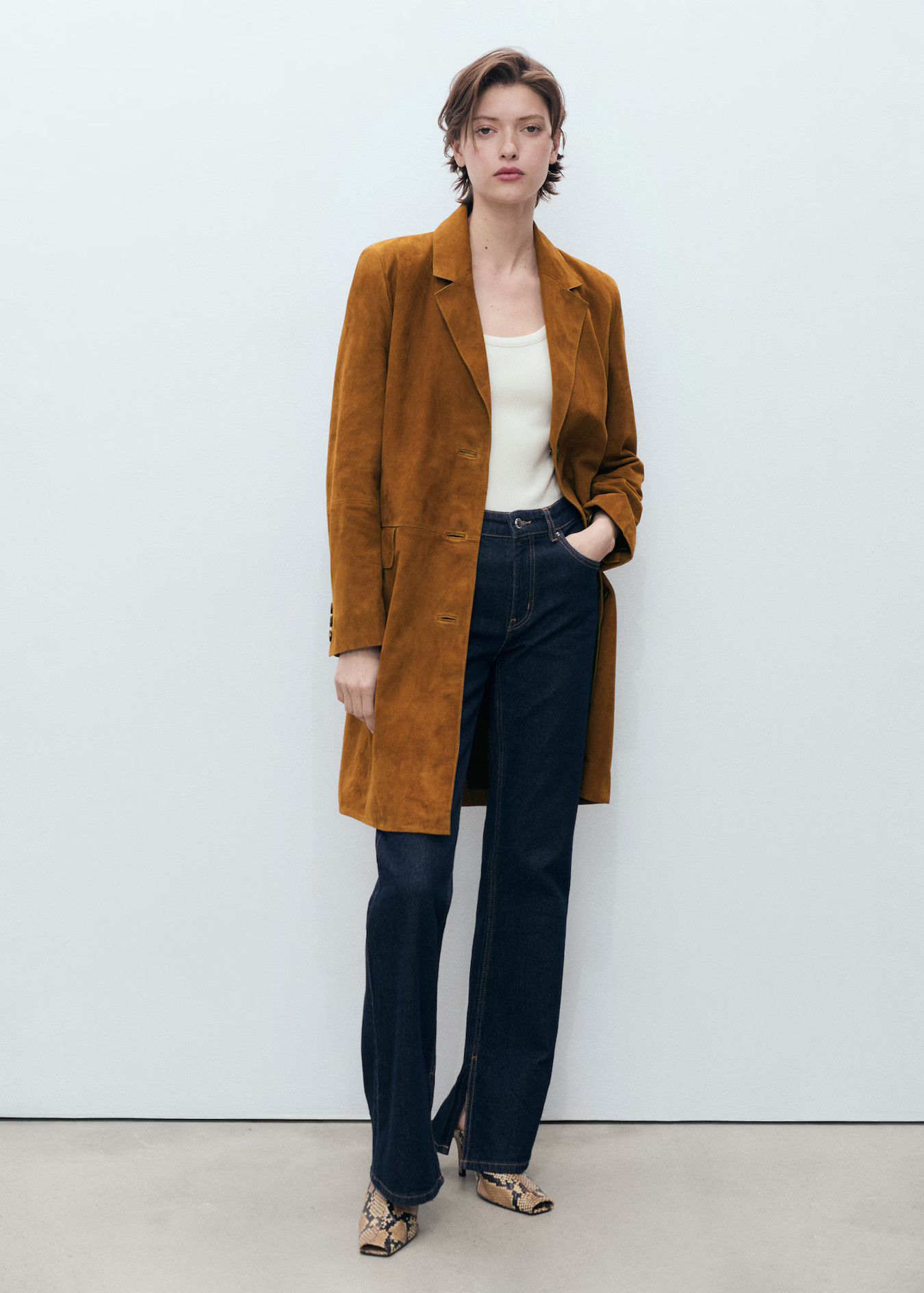 Lapelled suede coat - Women | MANGO USA | Mango (US/MX/AU)