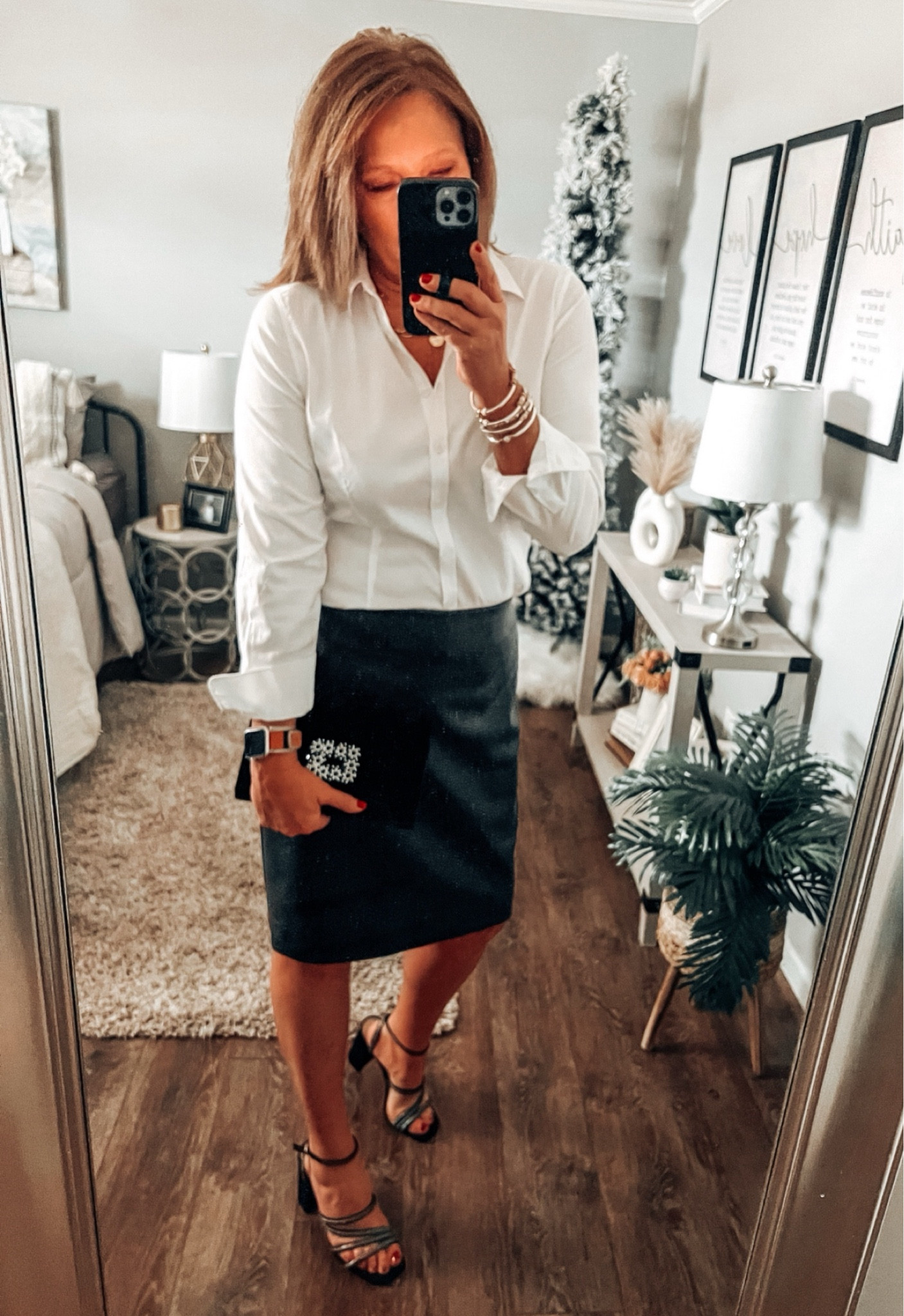 I love the look of black and white! Styled the no iron white button down (Uber soft!!) styled with a faux leather skirt from J. Crew Factory.  Sizes are low, found one nearly identical at Macy’s below. Heels from DSW and clutch from Talbots

Holiday outfit, party outfit, Christmas outfit, date night, gift ideas,

#LTKstyletip #LTKparties #LTKsalealert

#LTKOver40 #LTKHoliday #LTKStyleTip