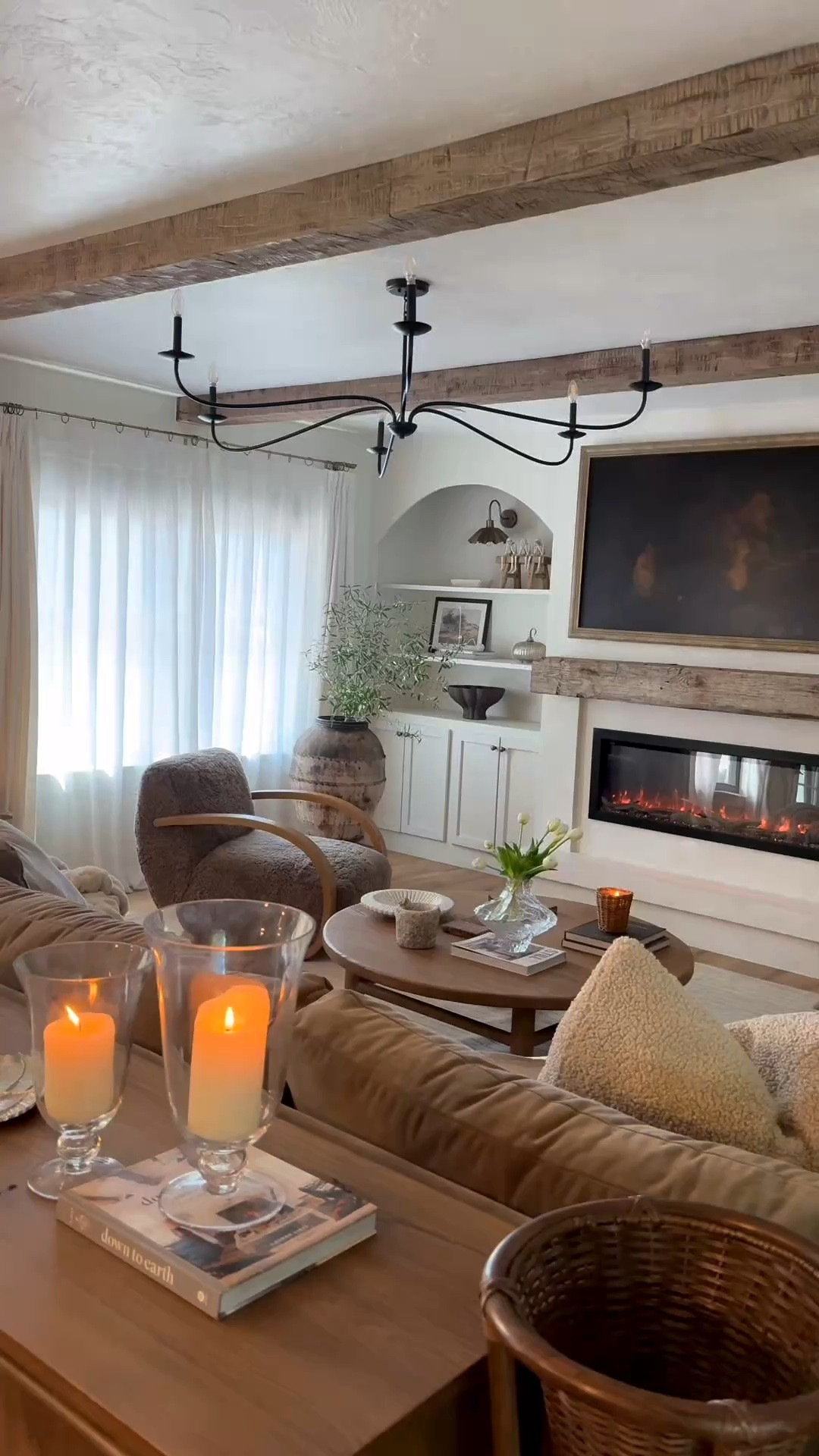 #ad - fall doesn’t have to scream pumpkins or bold colors. Layered lighting + candles + rugs and textiles will do the trick. Find my favorite pieces at @wayfair 
#wayfair #wayfairpartner

#LTKHome #LTKSeasonal
