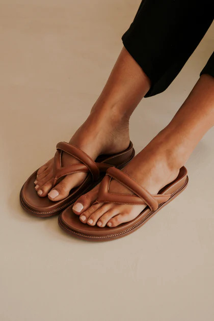 Vivian Sandals - Tan | Sabo Skirt US