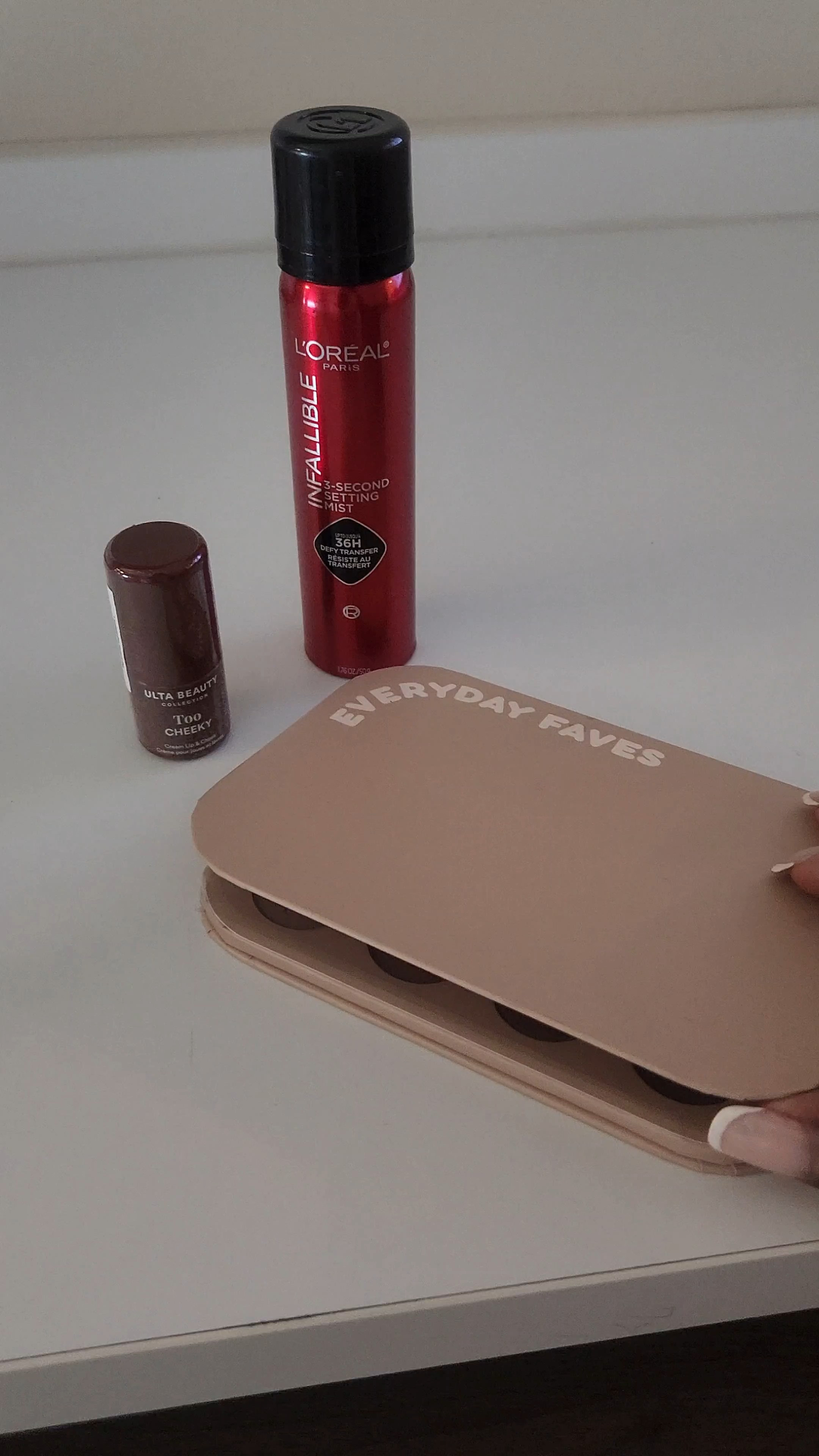 Eyeshadow pallete, cream blush, setting spray, neutral makeup products

#LTKSaleAlert #LTKBeauty