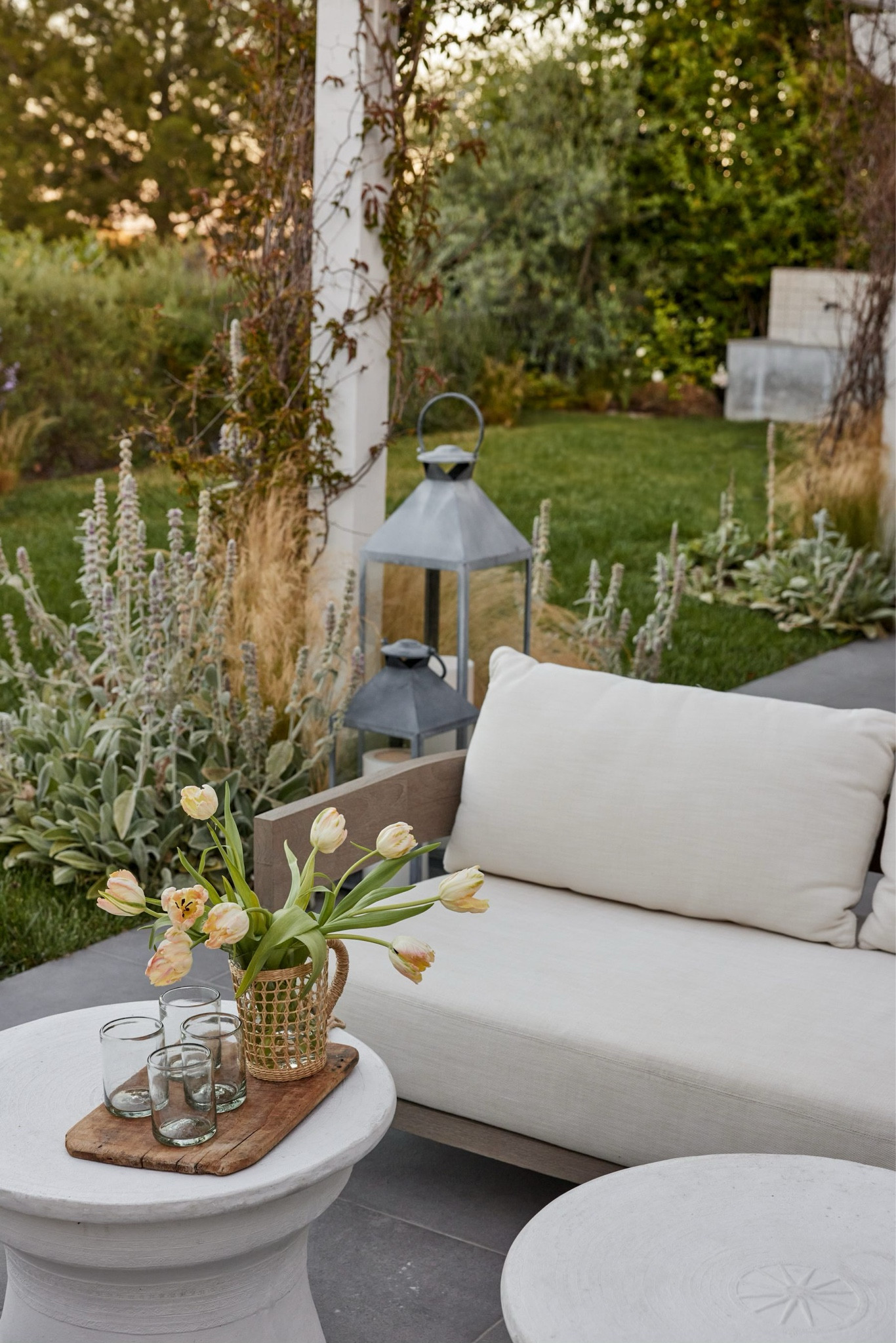 Who’s ready for patio weather? Just posted my backyard reveal on the blog 🤍 linking similar pieces here

#LTKhome