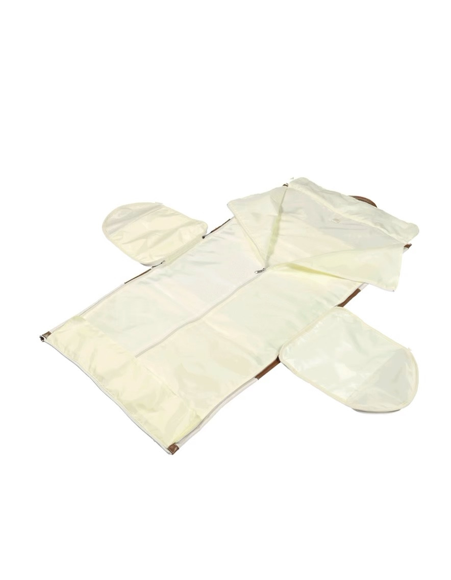 Transformative Travel duffel bag for all your needs ✈️

#LTKitbag #LTKtravel