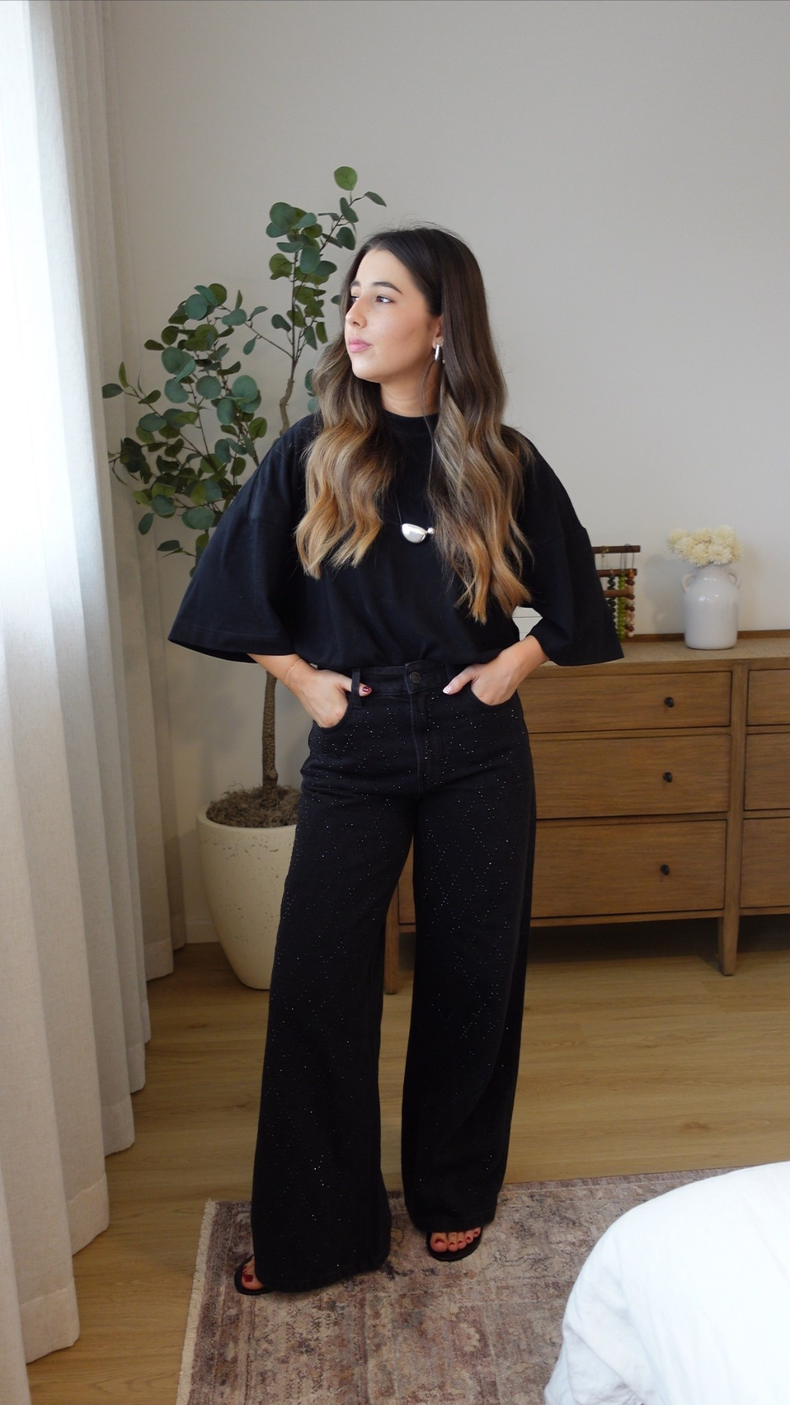 Kmart came through with these embellished jeans!

I am wearing a size 10. My top I am wearing a size 8. 

 

#LTKaustralia