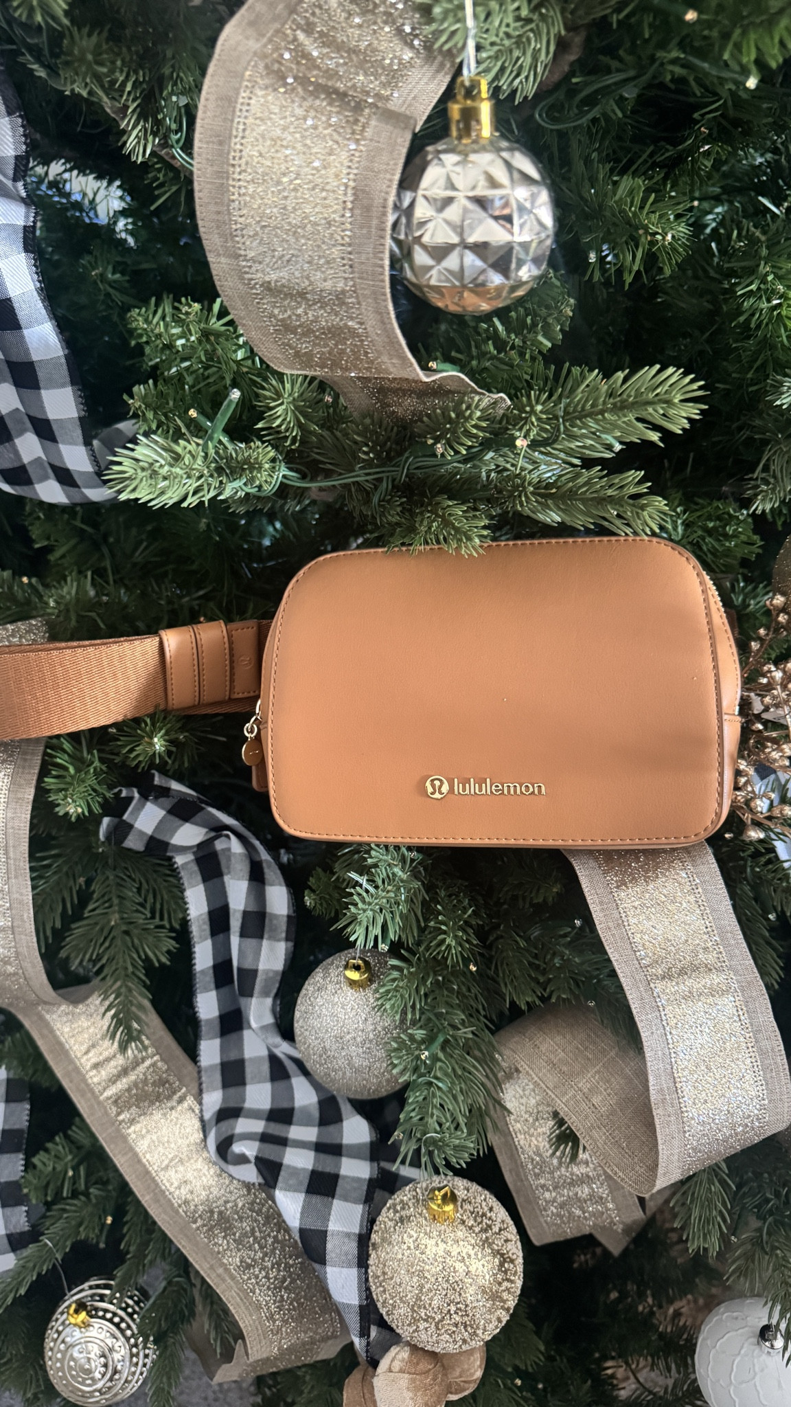 Faux leather cognac belt bag from Lululemon! And it’s on sale!!!

#LTKFindsUnder50 #LTKCyberWeek #LTKGiftGuide