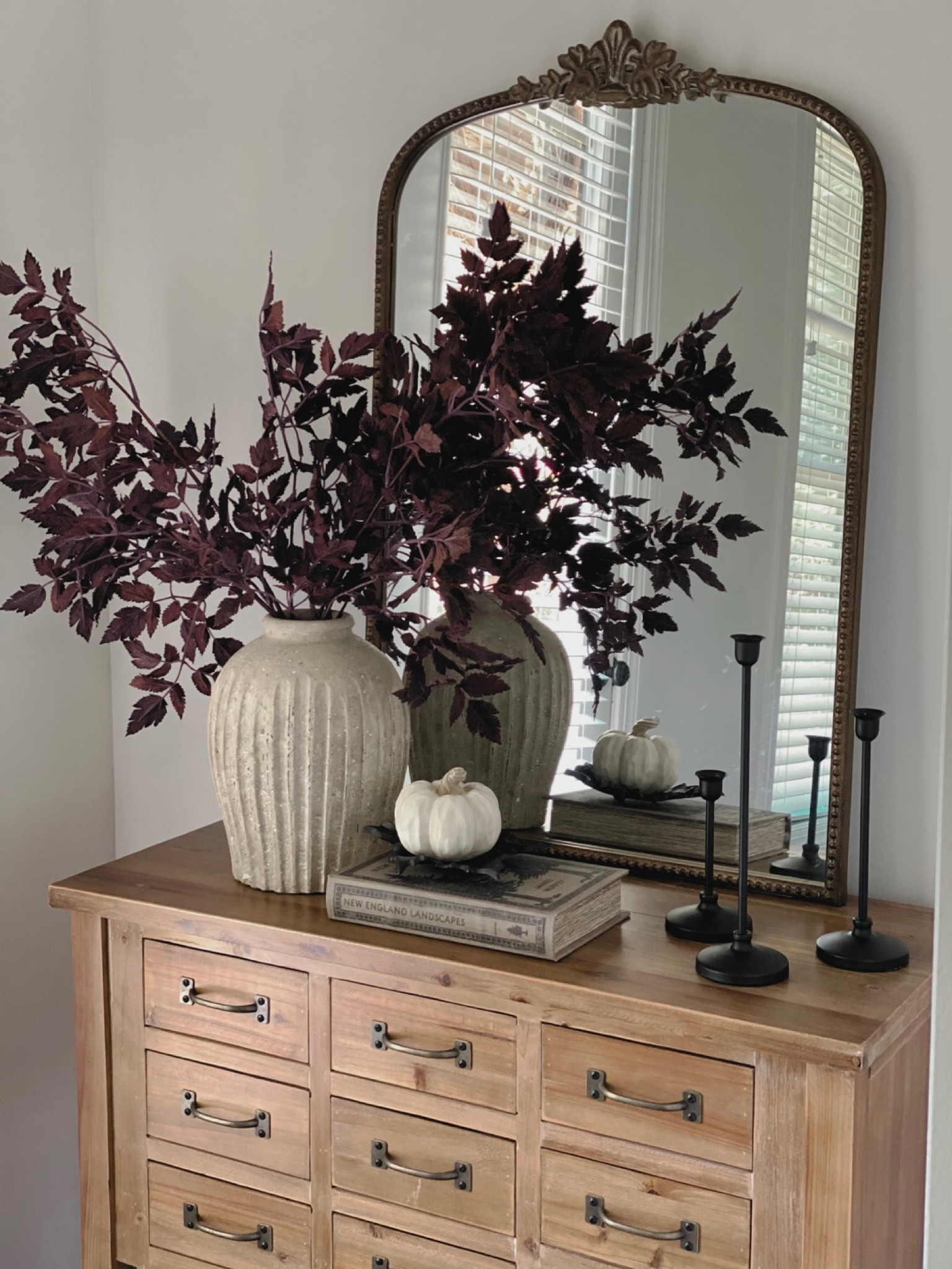 Fall entryway

#LTKhome #LTKSeasonal