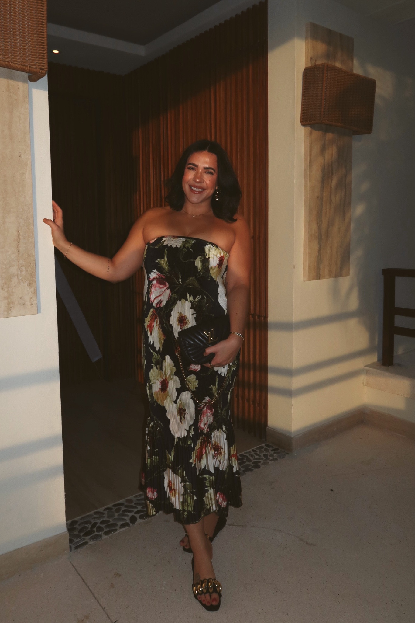 Beachy vacations dress. Size M! 

Spring wedding guest dress, wedding guest dress, midsize vacation, beach dress, resort dress, midsize vacation fashion. 

#LTKTravel #LTKMidsize #LTKSeasonal