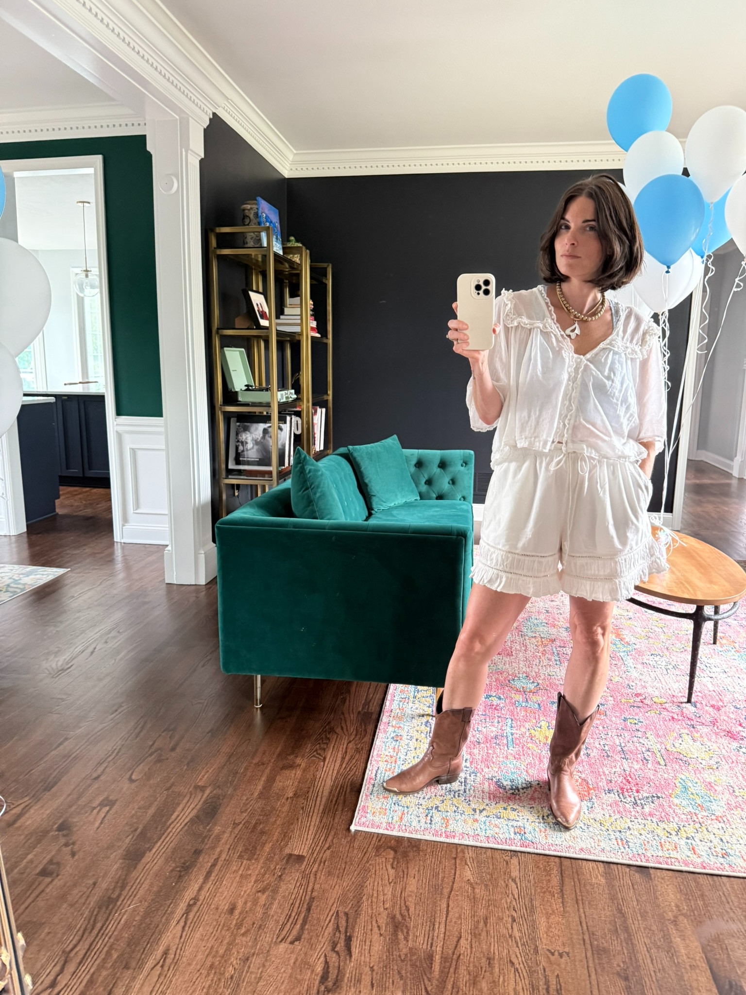 This is not a set. But sometimes you make do 😘
 

#LTKOver40 #LTKStyleTip