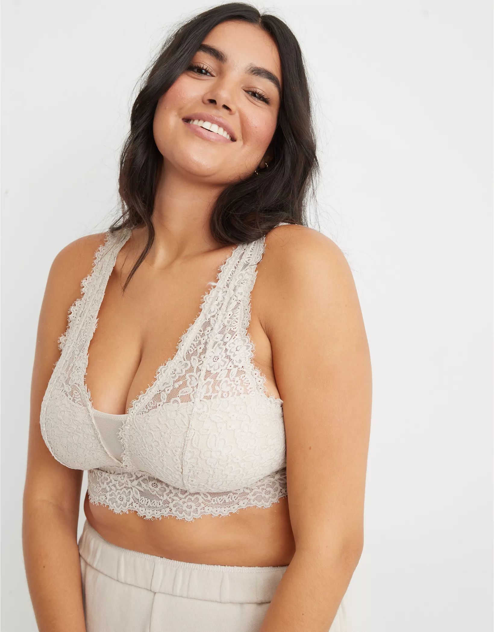 Aerie Eyelash Lace Padded Plunge Bralette | American Eagle Outfitters (US & CA)