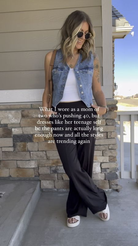 Vest - medium, 3 colors
Tube top - large, available in lengths, more colors, has built in shelf bra and on sale 30% off!
Pants - medium tall, more colors, available in lengths and 30% off
Sandals - 11, comes in 2 colors 

#LTKVideo #LTKmidsize #LTKstyletip