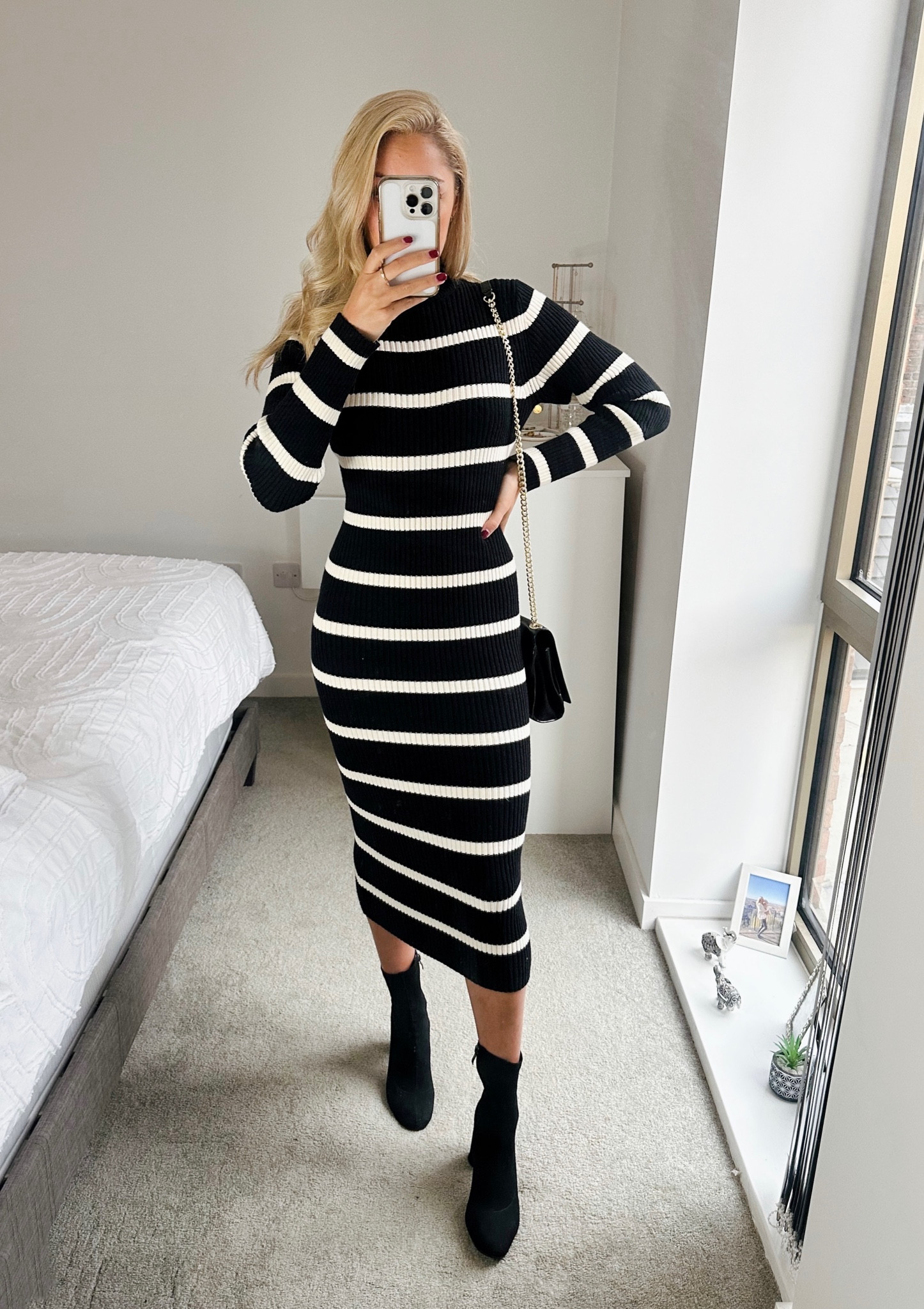 Winter stripes🤍
My dress is an old one from InTheStyle so have found a few alternatives.

#winteroutfit #knitwear #stripes #knitteddress #monochrome

#LTKsalealert #LTKSeasonal #LTKeurope