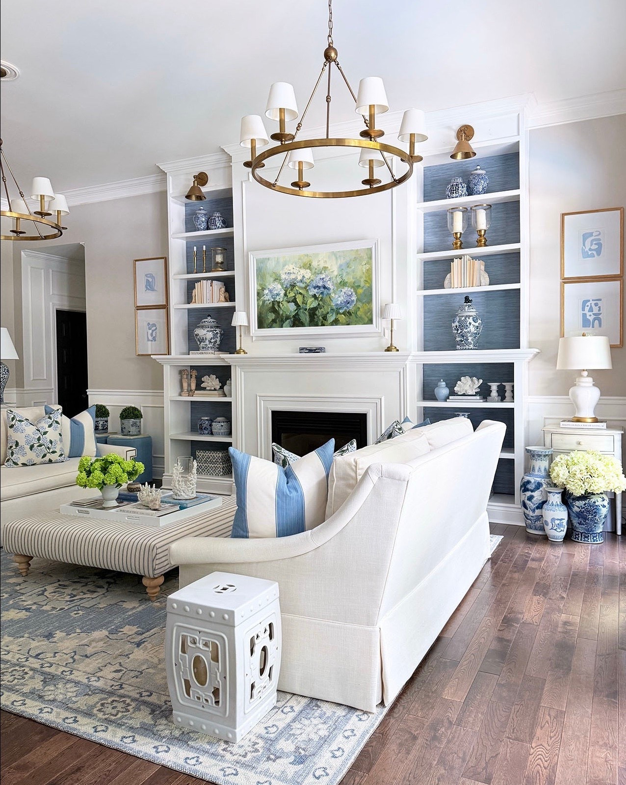 Spring vibes in our home! Soft layers of gorgeous blues and greens 💙💚

Spring home decor, spring decor, chic home decor, chic finds, blue and white decor, home finds



#LTKSeasonal #LTKHome