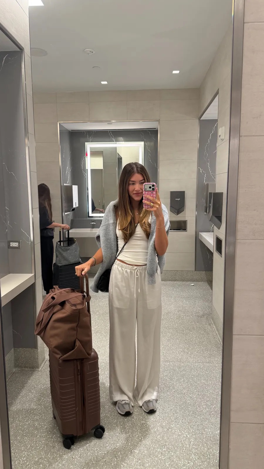 Easy & effortless travel outfit inspo!

#LTKootd #LTKgrwm #LTKdayinmylife