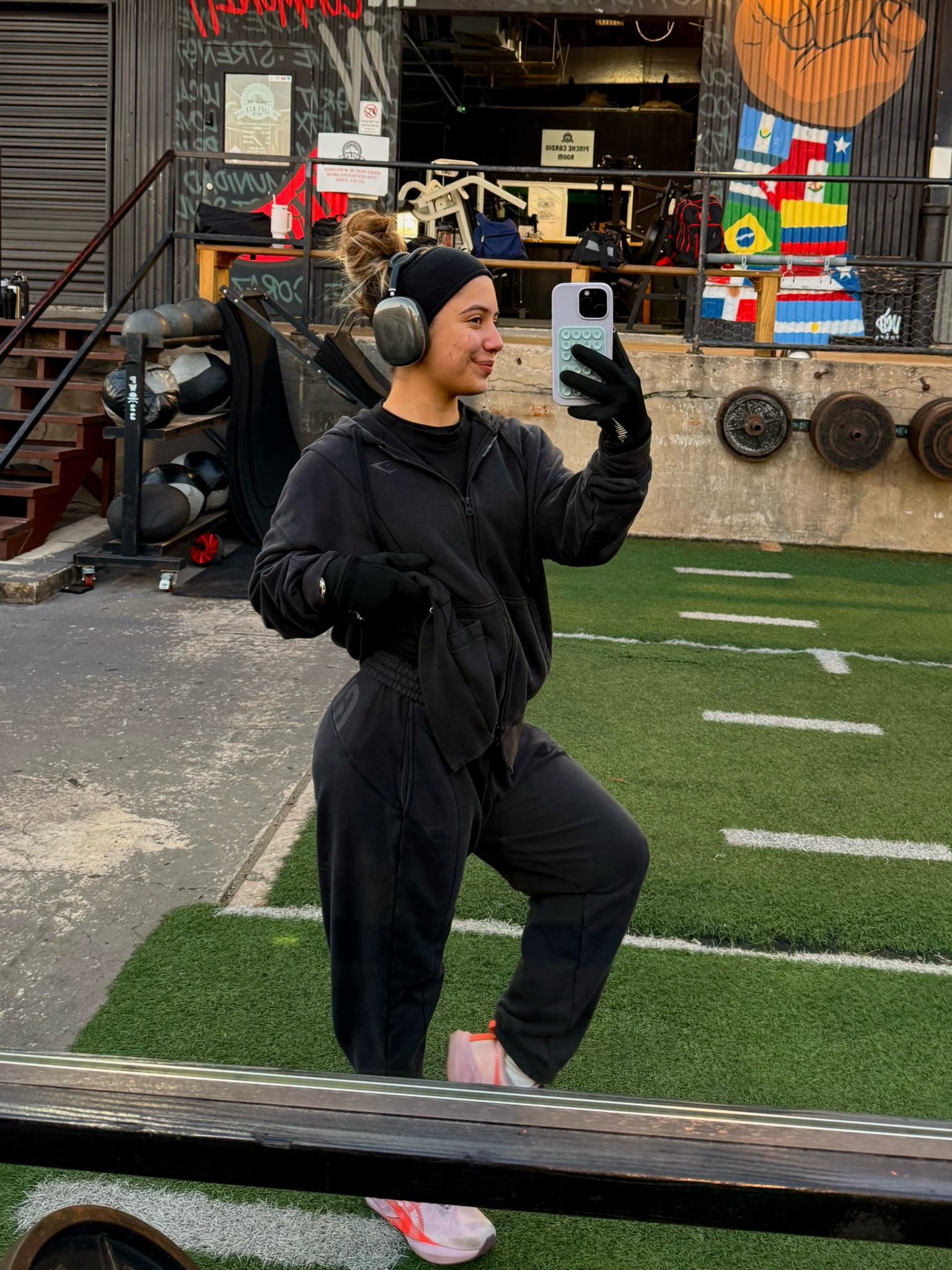 Cutest and comfiest sweat set👟☁️❄️

#LTKFitness #LTKActive