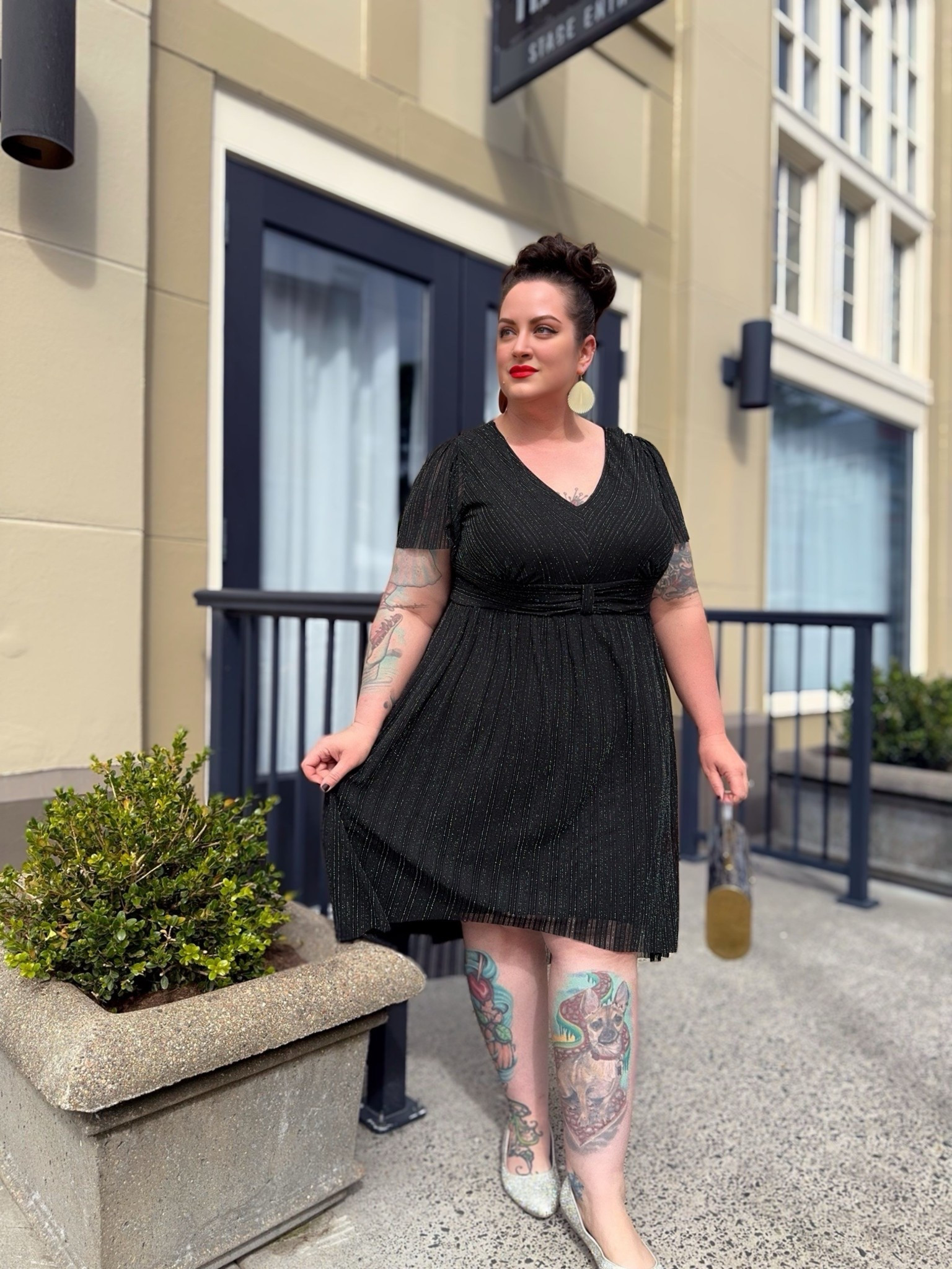 Plus size party dress with hi-lo hem and silver tinsel stripe

#LTKFindsUnder50 #LTKOver40 #LTKPlusSize