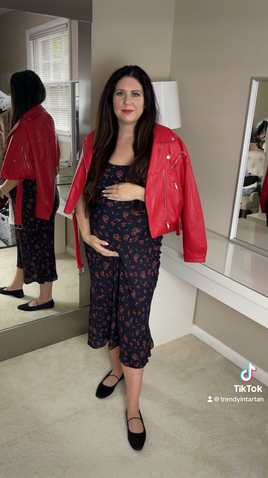 Bump friendly fall outfits! Paired this black floral midi dress with a red faux leather jacket for a pop of red!

Wearing size large in midi dress and size medium in jacket. Mary Janes are from Zara and I can’t link them but linked similar options!

Fall outfit, fall fashion, bump friendly fashion, maternity, pregnancy fashion, fall dress, fall coat, ballet flats, Mary Janes, fall shoes

#LTKstyletip #LTKSeasonal #LTKbump