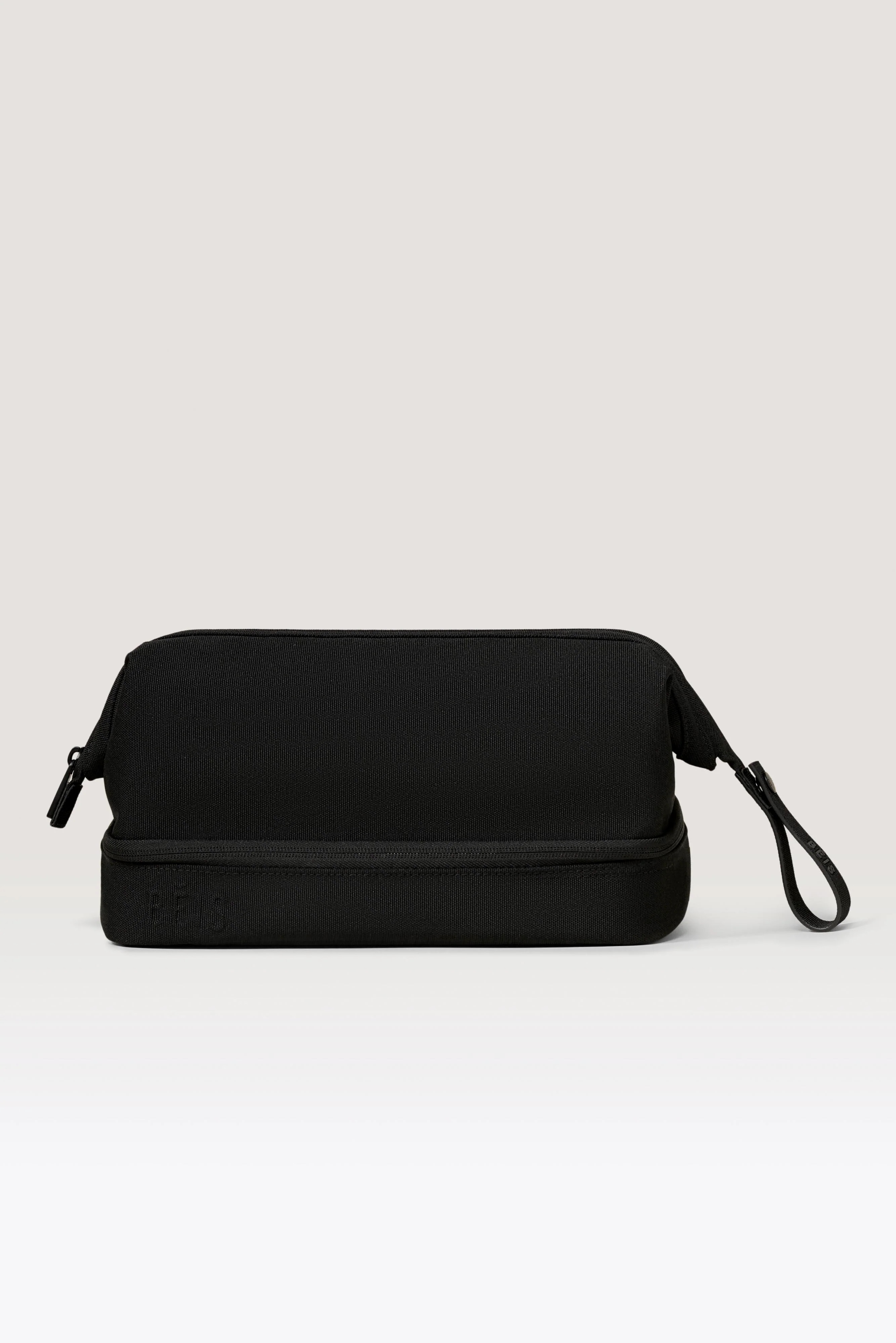 BÉIS ‘The Dopp Kit’ in Black - Mens & Womens Dopp Kit Bag | BEIS
