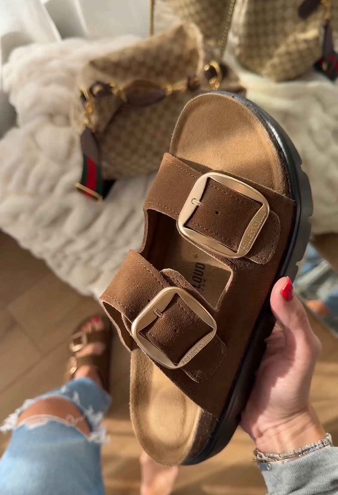 These are the sandals I keep grabbing on repeat, so comfortable and they give that elevated casual look without trying too hard. Such a good everyday pair for spring and summer.

brown sandals, platform sandals, everyday shoes, comfortable sandals, casual chic, summer shoes, spring style, neutral accessories, effortless outfits, themominstyle

#LTKSeasonal #LTKootd #LTKTravel