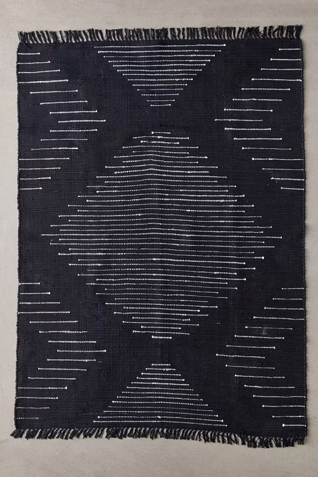 Quinn Woven Rug | Urban Outfitters (US and RoW)