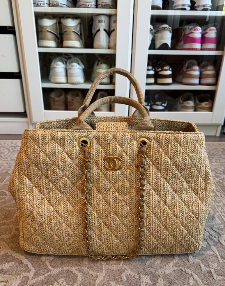 Quality 100% amazing gorgeous bag!!!

#LTKFindsUnder100 #LTKGiftGuide #LTKSaleAlert