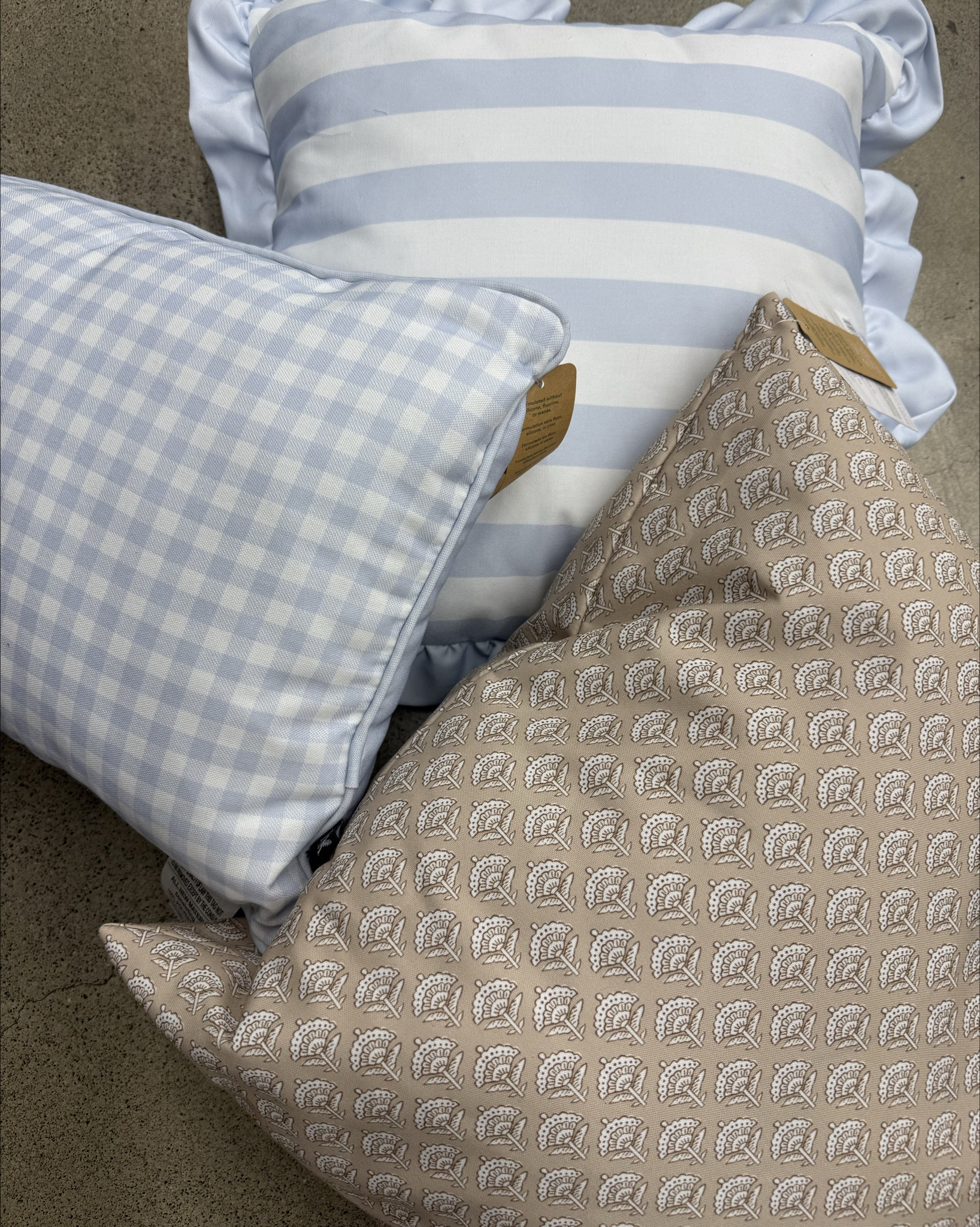 🩵 New and so pretty!
These outdoor pillows just dropped and I’m obsessed with the ruffle detail + neutral pattern.
Such an easy way to elevate a porch, patio, or outdoor seating area.

I had to have them 🤍
👉 Shop them now and see more from the new collection.

#LTKmomlife #LTKHome