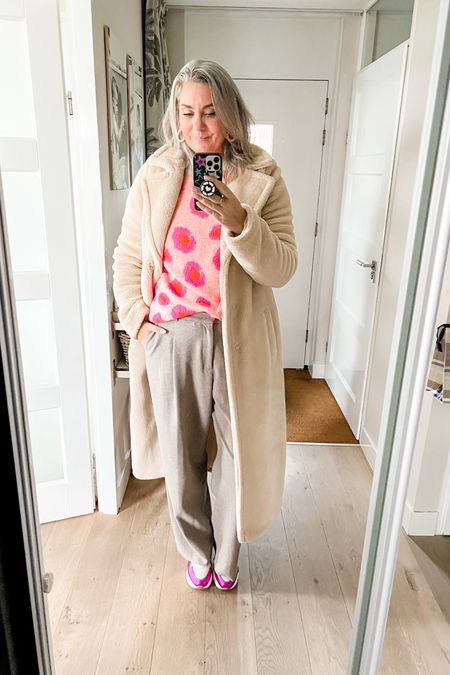 Ootd - Sunday 
A warm neon leopard knitted sweater paired with the fabulous Uniqlo jersey trousers and bright colored dad sneakers (Je m’appelle) and tall teddy coat from Long Tall Sally. 



#LTKover40 #LTKeurope #LTKmidsize