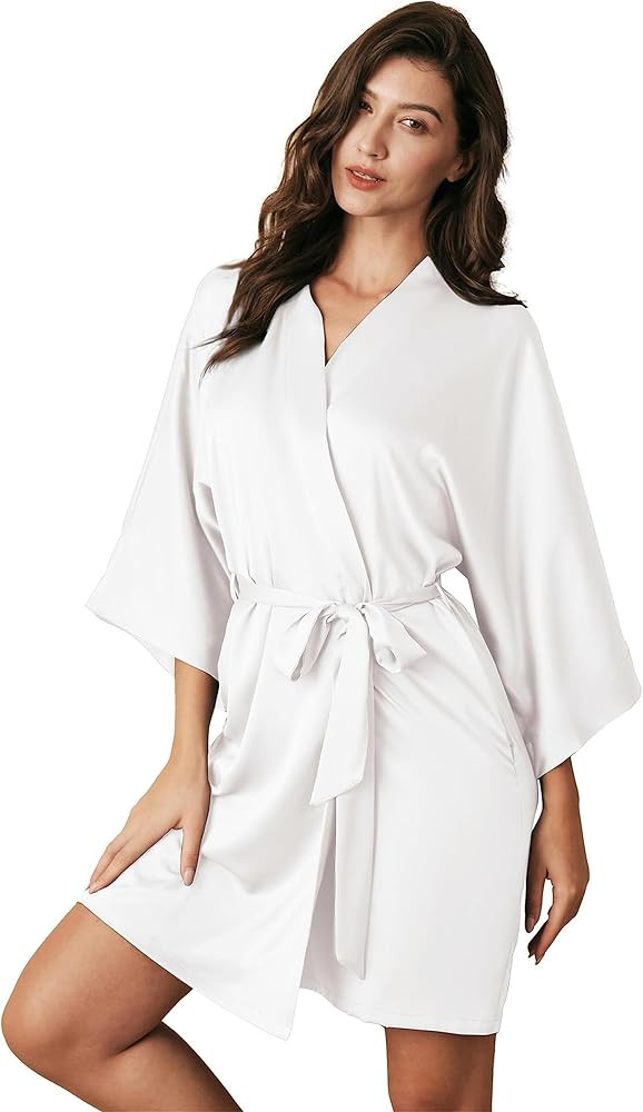 AW BRIDAL Women's Silk Robe Satin Kimono Robe for Bride Bridesmaids Short Bridal Party Robes Wedd... | Amazon (US)