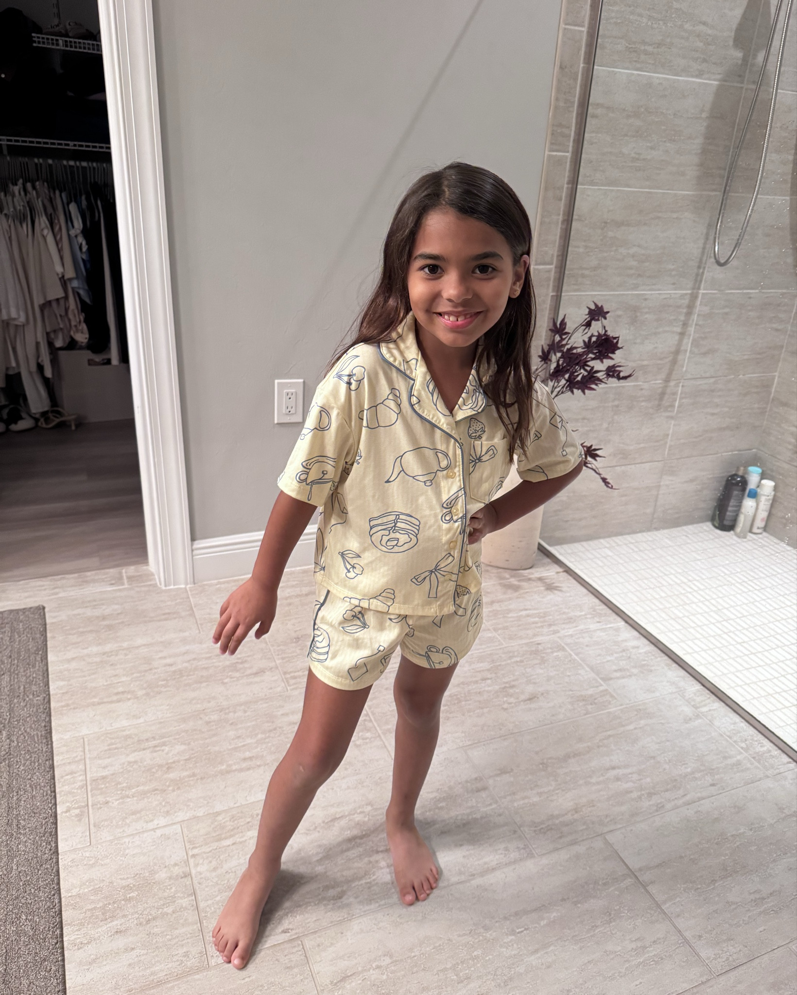 No better feeling than new pjs ✨ my favorite thing about them is their so breathable and light.
@Target #targetstyle #pajamas #spring

#LTKKids