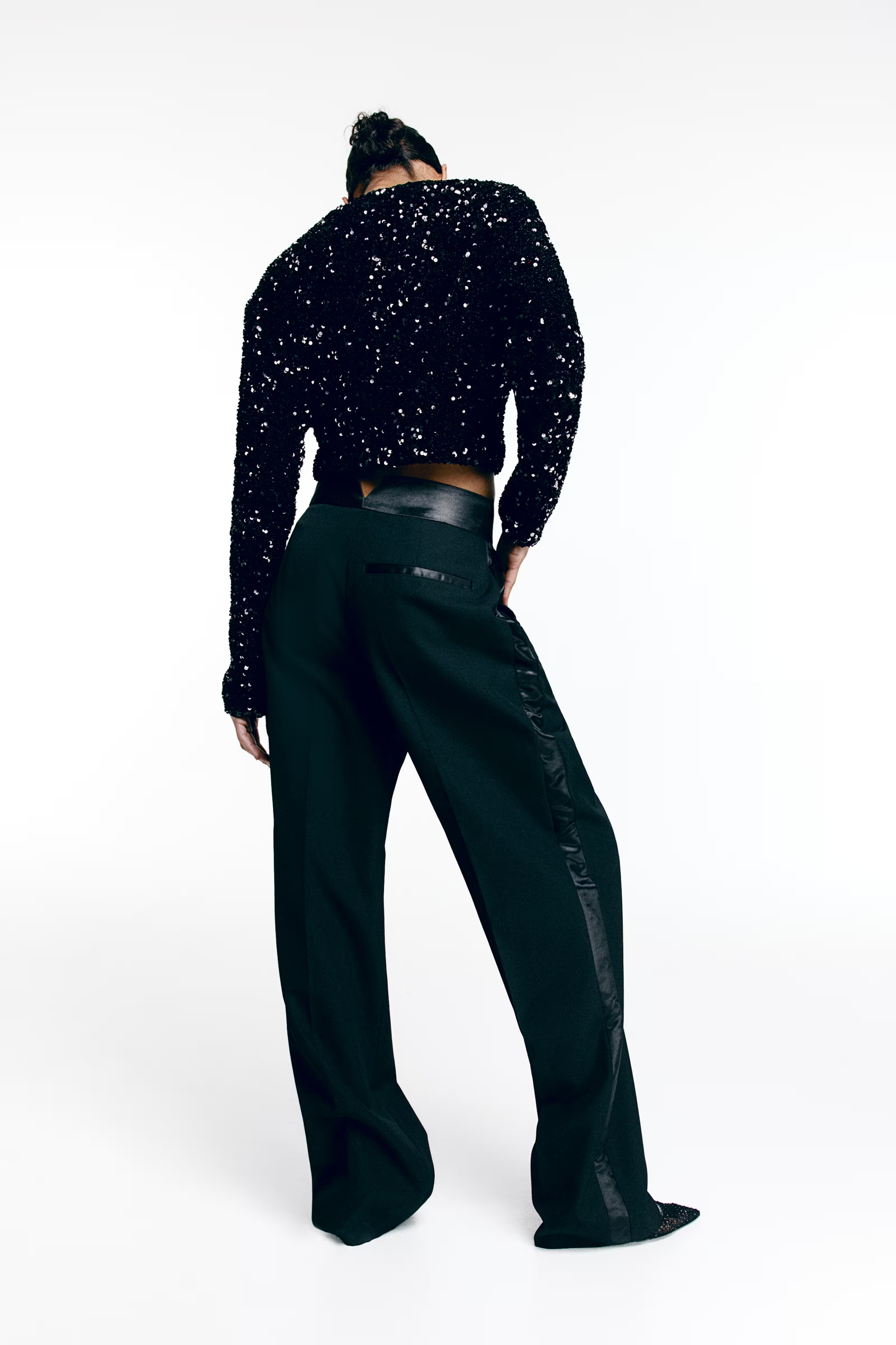 Tie-front sequined jacket | H&M (UK, MY, IN, SG, PH, TW, HK)