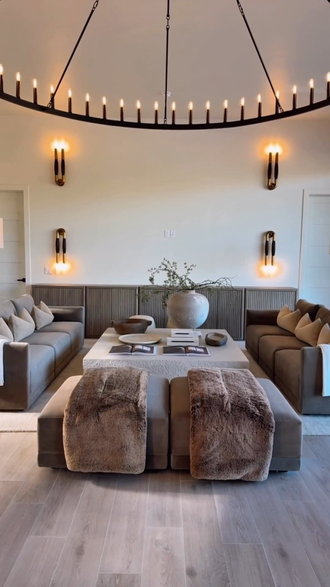 My RH Inspired Living & Dining Room ❤️

Taupe Couch. Neutral Ottoman. Modern Coffee Table. Neutral Plush Rug. Modern Sconces. Bronze Sconces. Wagon wheel Chandelier. Rustic Chandelier. Dining Table. Upholstered Dining Chair.

#rhinspired #rh #livingroominspo #diningroominspo #neutraltones 


#summerthompsonstyles


#LTKdayinmylife #LTKU #LTKHome