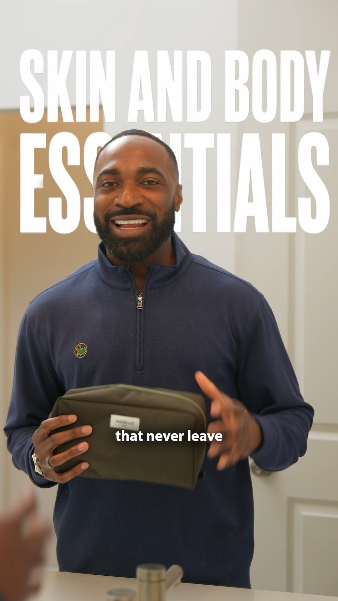 Here are my travel essentials that go everywhere with me. 💪🏿