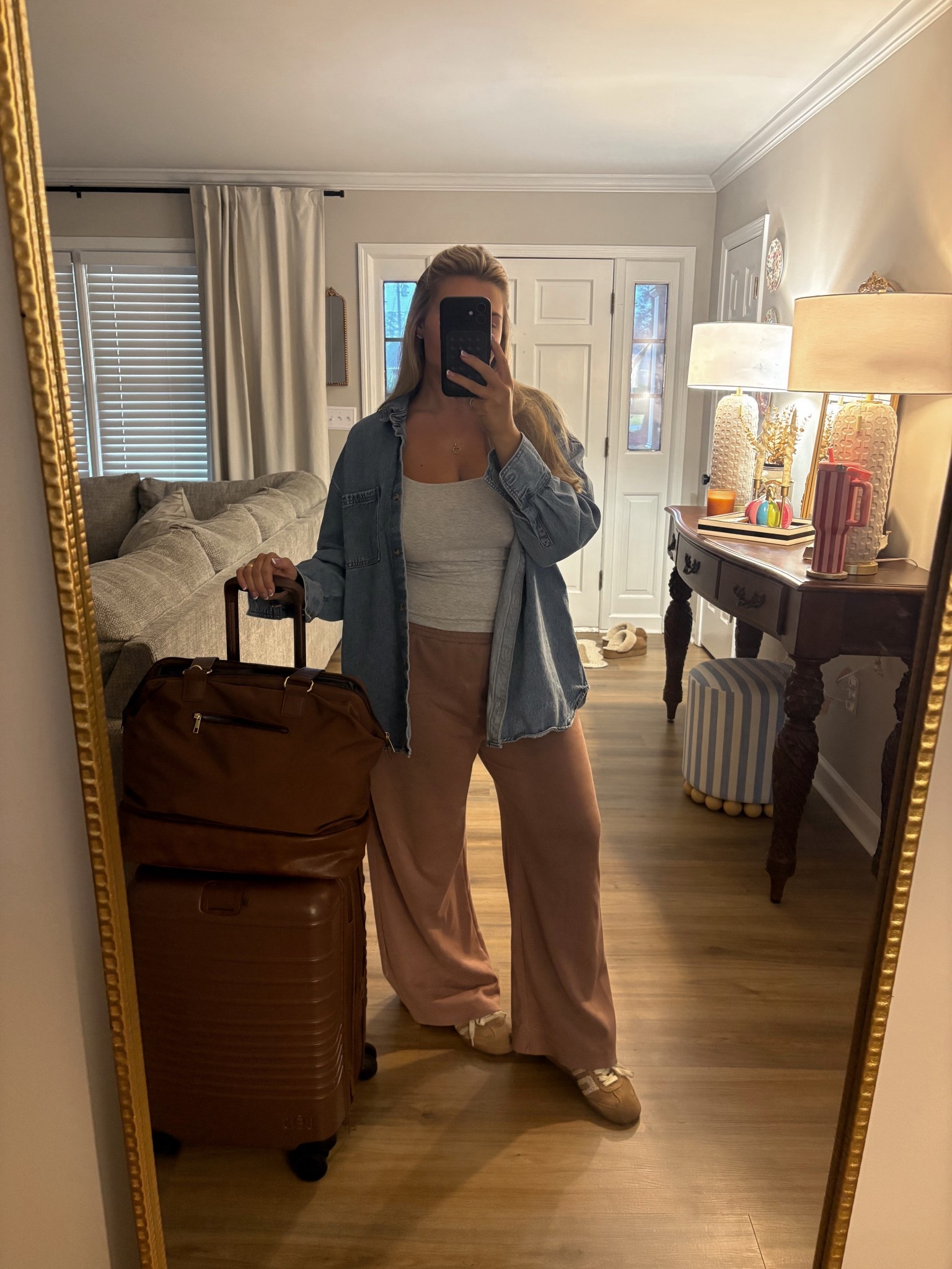 Airport OOTDlift

#LTKStyleTip #LTKMidsize #LTKSeasonal