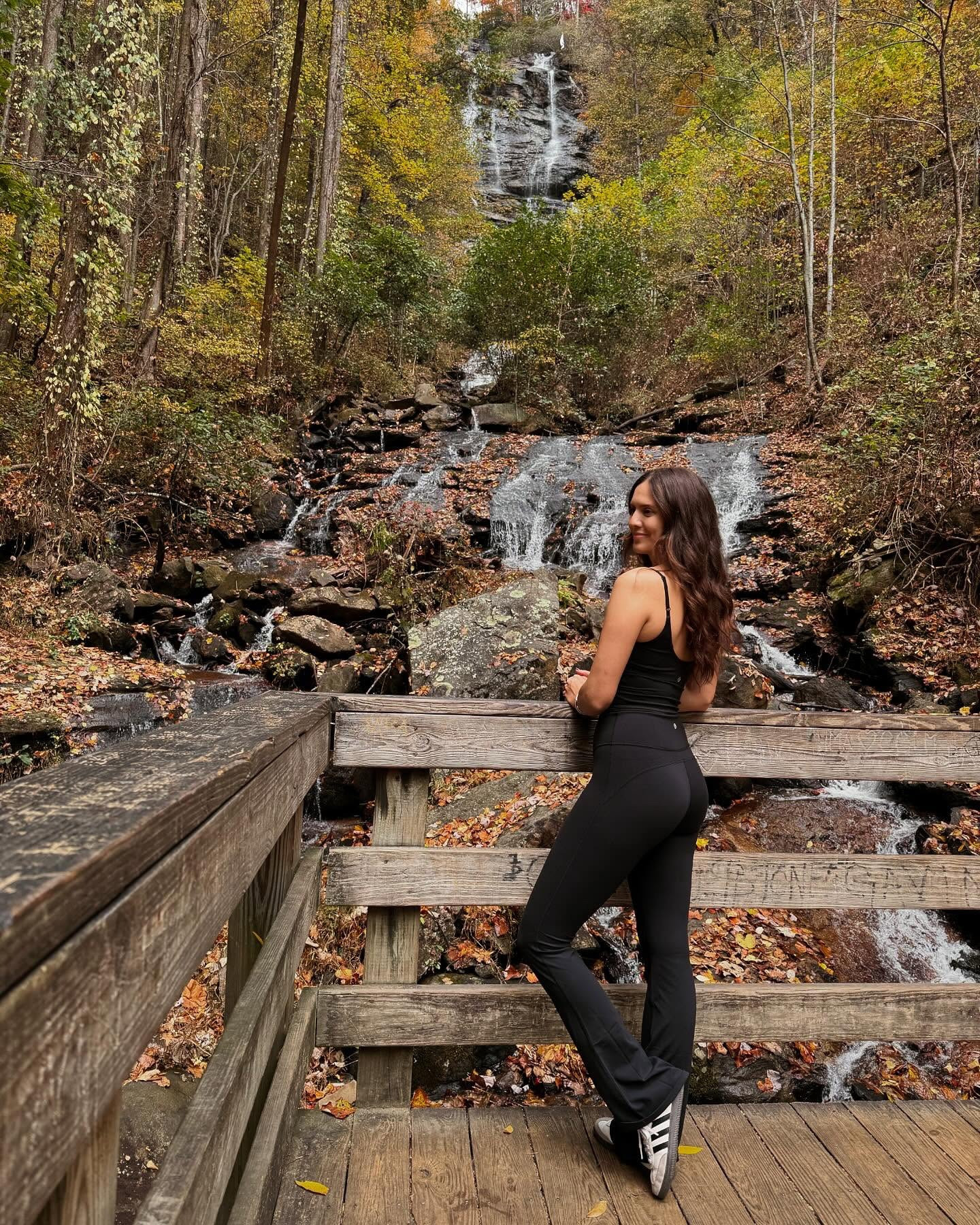 Autumn leaves and waterfall dreams 🍁