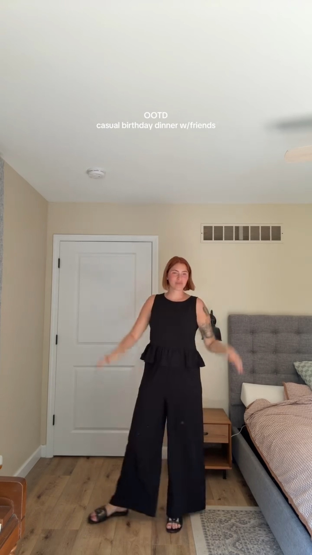 Every mom feels more put together by just throwing a matching set on 👏🏻 #ootd #momstyle #grwm #matchingset #momlife