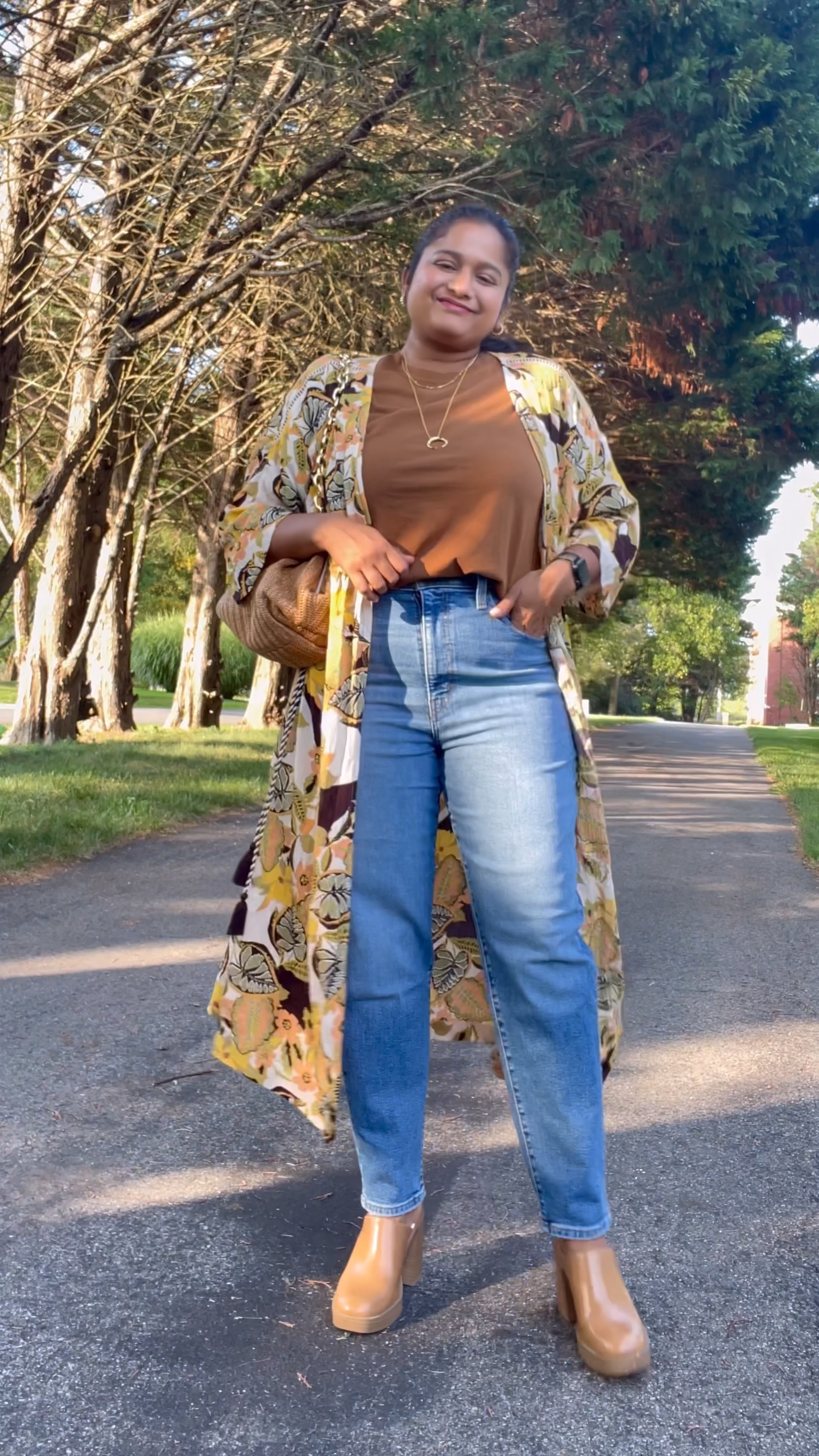 Day 1 of 30 days of fall outfits 
Kimono outfit,
Levi's mom jeans in size 30 (sized up one size)
@nuuds tee (best basic tee)
@jessincasimpson kimono from @belk on sale for $26
@target platform mules for $35

#LTKunder50 #LTKSeasonal #LTKmidsize