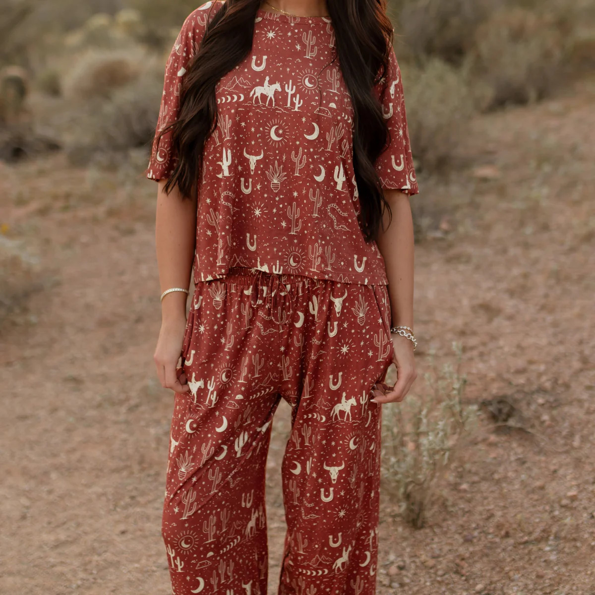 Women's T-Shirt and Pants Set in Western Desert | Silks Design