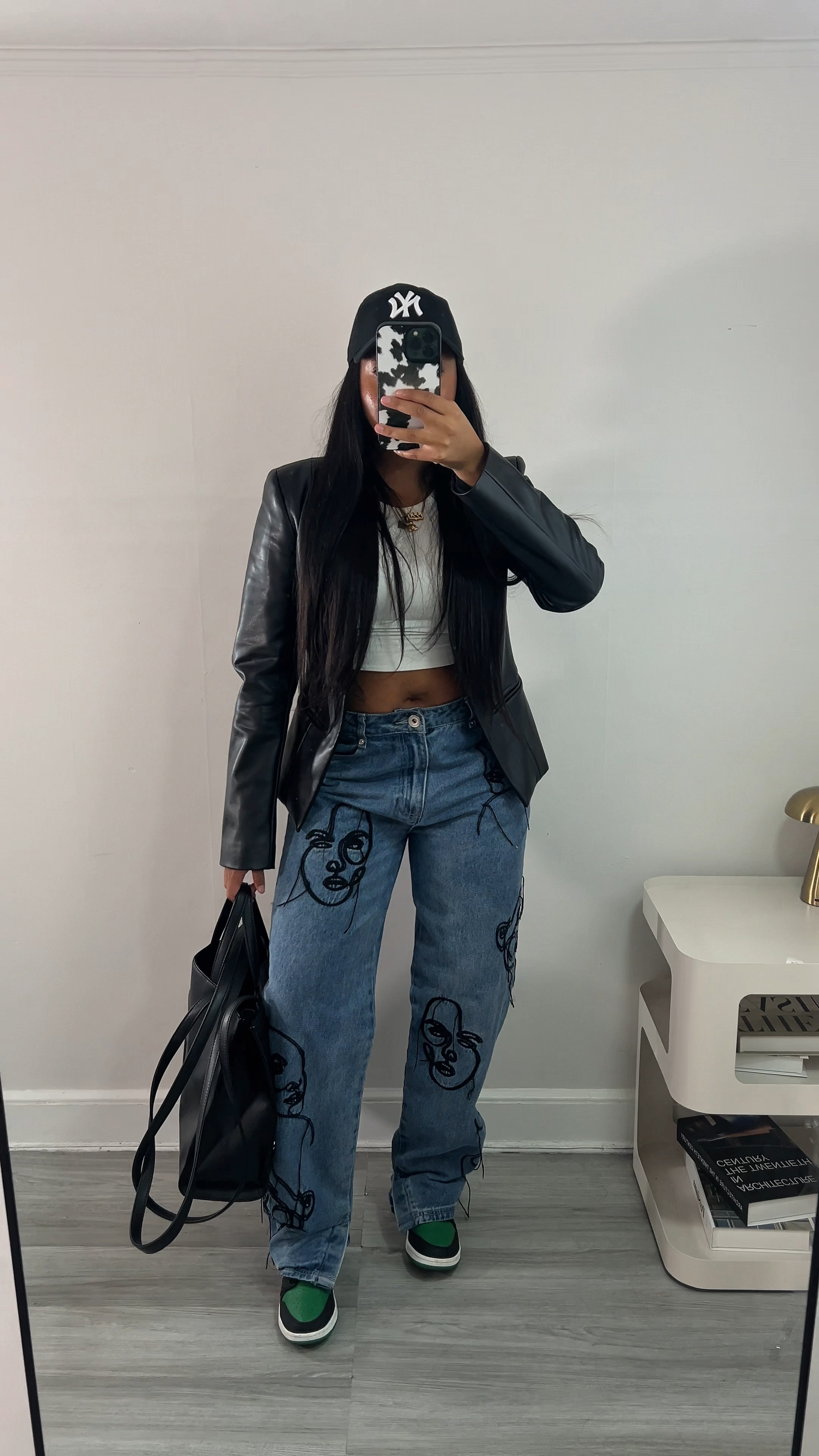 couldnt pick a shoe or hat 🤨.. last day wearing these jeans!

I get soooo many compliments on these jeans everytime i wear them but i cant fit them anymore 😂 its nothing worse than your fav jeans fitting tight when you bought them BAGGY. I got them like 3 years ago , im gonna have to get a new pair at some point. 

Outfit links on LTK! 
Blazer jacket @nakdfashion (old) 
Jeans @manieredevoir
Loafers @mango / @jumpman23 jordan 1 pine green 
@telfarglobal 
Orange yankes cap @urbanoutfitters 
Denim cap + black yankees cap @aritzia 

#gdwm #outfitinspo #30daysofoutfits #gettingready 

#LTKShoeCrush #LTKSeasonal #LTKStyleTip