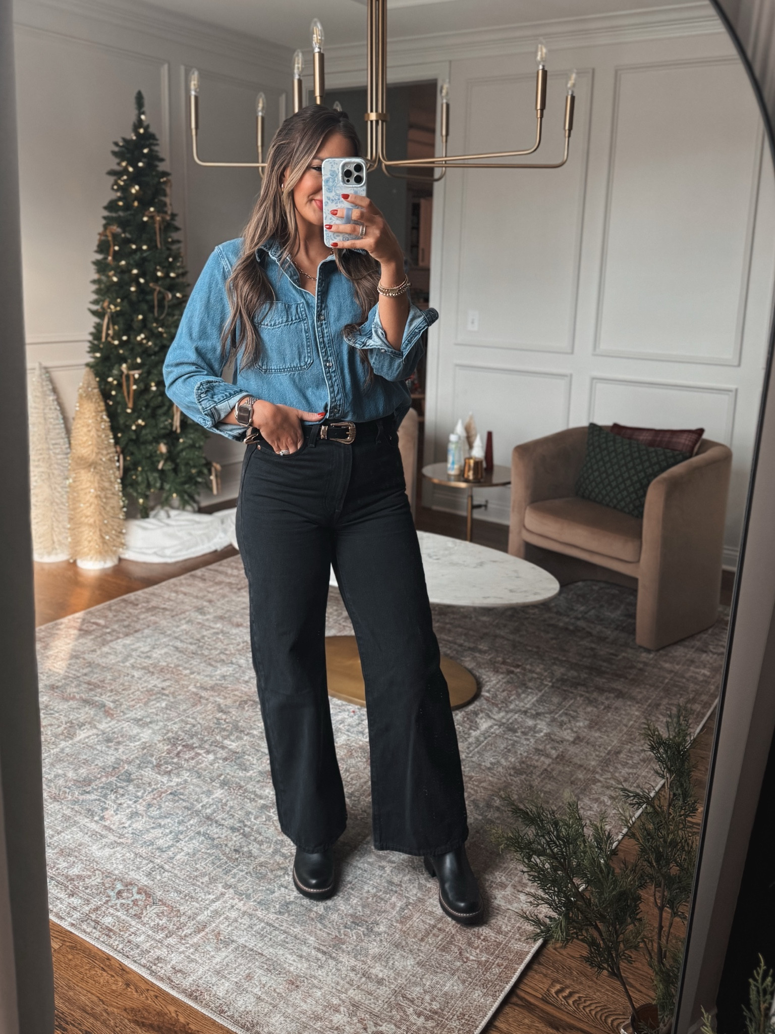 Winter outfit idea Levi’s jeans and Chelsea boots with a denim shirt! What I’m wearing to my hair appointment today! 

Top size medium 
Jeans size 29
Boots true to size 



#LTKSeasonal #LTKStyleTip #LTKFindsUnder50