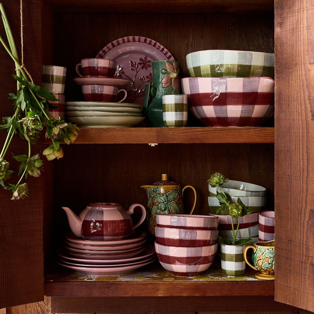 Elliot Hand-Painted Gingham Dinnerware Collection | GreenRow
