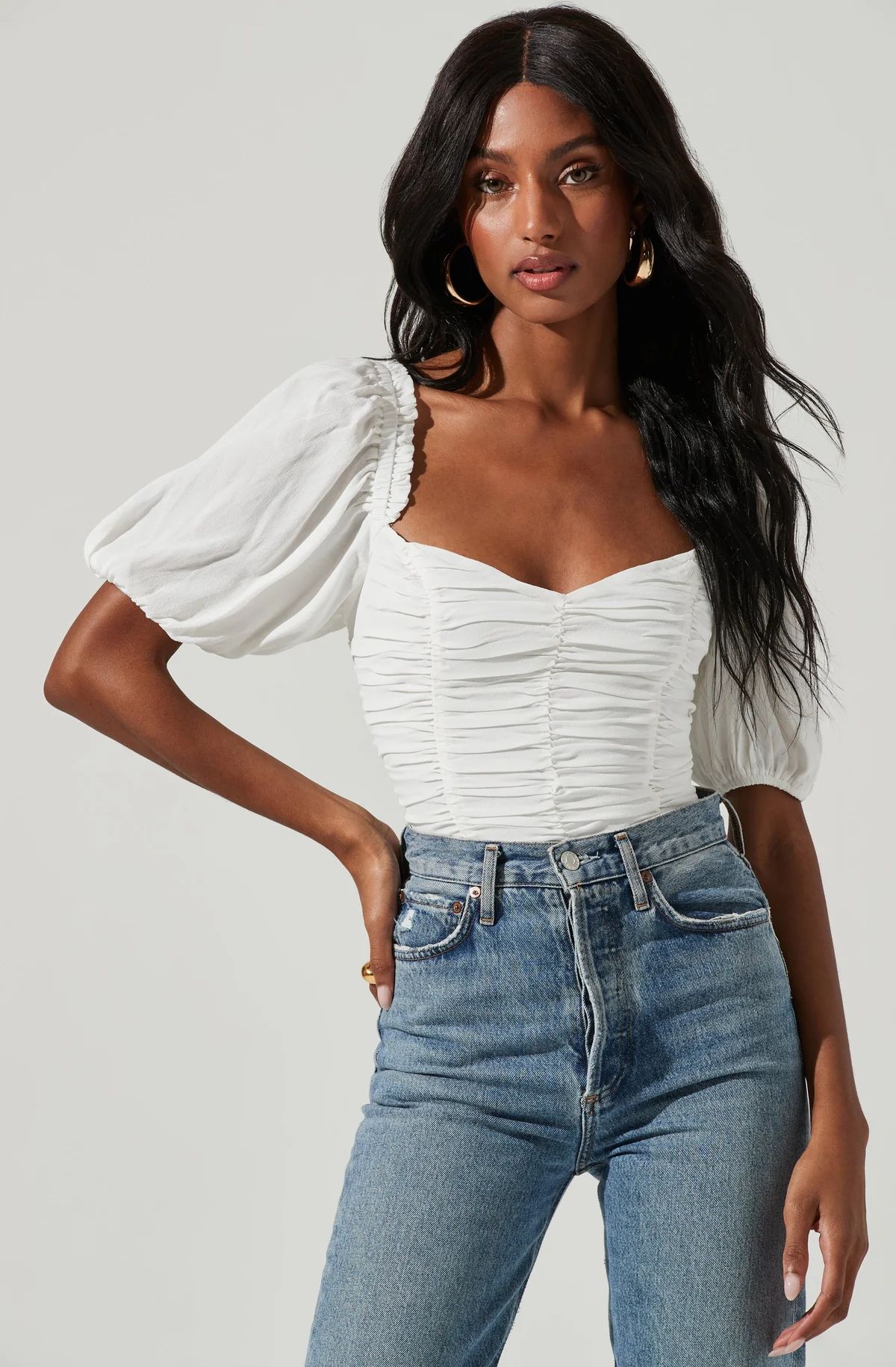Ruched Short Bubble Sleeve Top - WHITE / S | ASTR The Label (US)