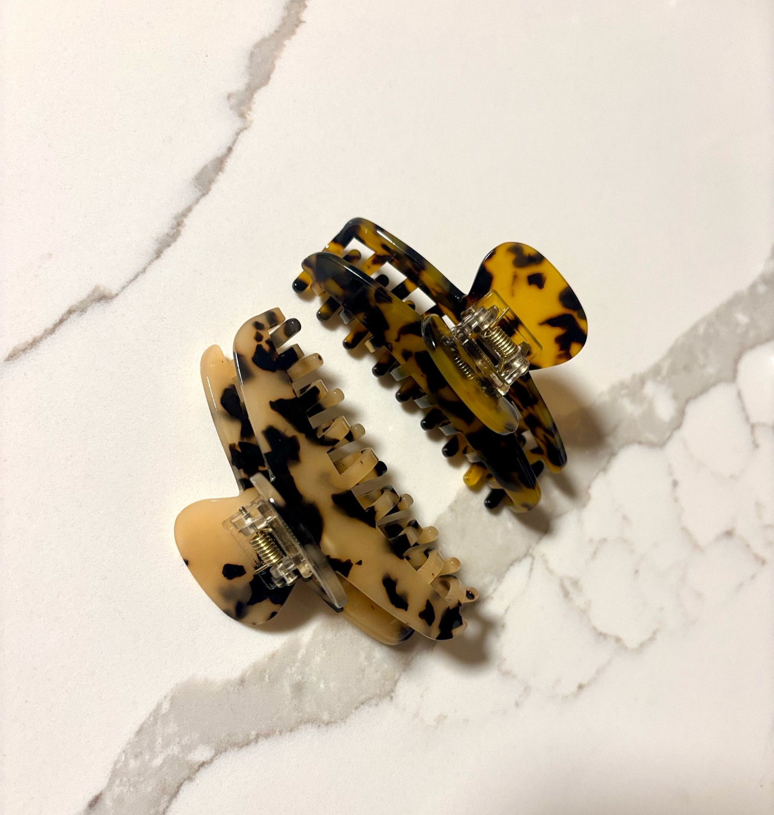 Such a great clip for half up hairstyles. Would make a cute stocking stuffer! Under $10!

#LTKBeauty #LTKGiftGuide #LTKHoliday