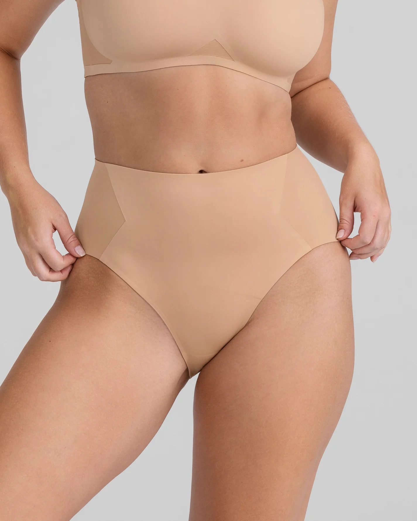 CrossOver Brief | Honeylove